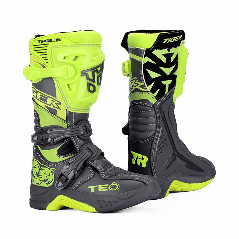 {"id":19,"admin_user_id":2,"product_brand_id":null,"sort":5,"url_key":"tr-mtr-te006-youth-motorcycle-boots-youth-mx-riding-boot","active":1,"is_new":1,"is_hot":0,"is_recommend":0,"is_temp":0,"add_date":202408,"attribute_category_id":1,"created_at":"2024-08-10 10:22:35","updated_at":"2024-11-14 09:12:25","video":null,"is_translate":0,"category_name":"\u9774\u5b50","art_no":null,"name":"TR MTR-TE006 \u9752\u5e74\u6469\u6258\u8f66\u9774 \u9752\u5e74 MX \u9a91\u884c\u9774","brief_content":"<p><span style=\"font-size: 18px;\" >\u513f\u7ae5\u9a91\u624b\u7684\u9774\u5b50\u3002<\/span><\/p><p><span style=\"font-size: 18px;\" >\u5165\u95e8\u6760\u6746\u9774\uff0c\u6700\u9002\u5408\u513f\u7ae5\u3002<\/span><\/p><p style=\"margin-bottom: 0px; min-height: 1px; color: #171717; font-family: Industry; font-size: 16px; line-height: 2; outline: none !important;\" >&nbsp;<\/p>","content":"<p style=\"text-align: left;\" ><span style=\"font-size: 24px;\" ><strong>\u6e2f\u94c1-TE006  <span style=\"color: #e03e2d;\" >\u8d8a\u91ce\u6469\u6258\u8f66\u513f\u7ae5\u9774<\/span>                                                                          <\/strong><\/span><\/p><p style=\"text-align: left;\" ><span style=\"font-size: 24px;\" ><strong>\u4e13\u4e3a\u5e74\u8f7b\u63a2\u9669\u5bb6\u8e0f\u4e0a\u8d8a\u91ce\u5192\u9669\u4e4b\u65c5\u800c\u8bbe\u8ba1\u3002<\/strong><\/span><\/p><p style=\"text-align: left;\" ><strong><span style=\"font-size: 18px;\" >\u8fd9  <span style=\"color: #e03e2d;\" >\u6469\u6258\u8f66\u7ae5\u9774<\/span>  \u91c7\u7528\u4f18\u8d28TPU\u6750\u8d28\uff0c\u8010\u78e8\u8010\u51b2\u51fb\uff0c\u652f\u6491\u529b\u5f3a\uff0c\u6709\u6548\u4fdd\u62a4\u513f\u7ae5\u53cc\u811a\u514d\u53d7\u4f24\u5bb3\u3002\u540c\u65f6\uff0c\u9774\u5b50\u7684\u8bbe\u8ba1\u4e5f\u8003\u8651\u5230\u4e86\u5b69\u5b50\u4eec\u6d3b\u6cfc\u597d\u52a8\u7684\u7279\u70b9\uff0c\u91c7\u7528\u8d34\u5408\u8db3\u90e8\u7684\u526a\u88c1\u548c\u53ef\u8c03\u8282\u7684\u95ed\u5408\u8bbe\u8ba1\uff0c\u72ec\u7279\u7684\u978b\u5e95\u8bbe\u8ba1\u7ed3\u5408\u51fa\u8272\u7684\u6293\u5730\u529b\uff0c\u65e0\u8bba\u662f\u6e7f\u6ed1\u8def\u9762\u8fd8\u662f\u5d0e\u5c96\u4e0d\u5e73\u7684\u5c0f\u8def\uff0c\u90fd\u80fd\u63d0\u4f9b\u51fa\u8272\u7684\u6293\u5730\u529b\u3002\u7275\u5f15\u529b\u548c\u7a33\u5b9a\u6027\uff0c\u8ba9\u5b69\u5b50\u9a91\u884c\u66f4\u81ea\u5982\u3002\u540c\u65f6\u4e5f\u4fdd\u8bc1\u4e86\u5f00\u673a\u7684\u7a33\u5b9a\u6027\u548c\u9632\u62a4\u5b89\u5168\u3002<\/span><\/strong><\/p><div class=\"det_pic_content clearfix mceTmpl\" ><div class=\"\" ><ul id=\"list_three\" class=\"list\" ><li><div><strong><a><img src='\/storage\/uploads\/images\/202408\/10\/1723256365_50Us0ZHssH.jpg'alt=\"#\" \/><\/a><\/strong><div><strong><a>\u4f18\u8d28\u8d85\u7ea4\u76ae\u9769+\u67d4\u8f6f\u900f\u6c14\u5185\u886c\uff0c\u9ad8\u7aef\u54c1\u8d28\u7a7f\u7740\u66f4\u8212\u9002<\/a><\/strong><div>\u7cbe\u9009\u4f18\u8d28\u8d85\u7ec6\u7ea4\u7ef4\u8010\u78e8\u76ae\u9769\uff0c\u6301\u4e45\u8010\u78e8\u6297\u6495\u88c2\uff0c\u76ae\u8d28\u575a\u97e7\uff0c\u9ad8\u97e7\u6027\uff0c\u642d\u914d\u4f18\u5f02\u8010\u78e8\u3001\u8010\u8001\u5316\u7684\u5c3c\u9f99\u5185\u91cc\uff0c\u4f53\u9a8c\u67d4\u8f6f\u8212\u9002\u7684\u53cc\u811a\u3002<\/div><div>\u5185\u90e8\u52a0\u539a\u67d4\u8f6f\u6d77\u7ef5\u57ab\u5c42\uff0c\u900f\u6c14\u9632\u62a4\u53cc\u7ba1\u9f50\u4e0b\uff0c\u5f3a\u5316\u5bf9\u811a\u90e8\u7684\u4fdd\u62a4\u529f\u80fd\uff0c\u540c\u65f6\u4f7f\u9774\u5b50\u5305\u88f9\u6027\u66f4\u5f3a\uff0c\u8212\u9002\u900f\u6c14\uff0c\u6709\u6548\u5438\u6536\u51b2\u51fb\u529b\uff0c\u51cf\u5c11\u51b2\u51fb\u4f24\u5bb3\uff0c\u67d4\u8f6f\u53c8\u900f\u6c14\u8212\u9002\u7f13\u6162\u8d34\u5408\u8db3\u90e8\uff0c\u957f\u65f6\u95f4\u7a7f\u7740\u4e0d\u7d2f\uff0c\u4e3a\u8db3\u90e8\u63d0\u4f9b\u66f4\u8212\u9002\u7684\u9a91\u884c\u4f53\u9a8c\u3002<\/div><\/div><\/div><\/li><li><div class=\"column\" ><a class=\"image\" ><img src='\/storage\/uploads\/images\/202408\/10\/1723256382_MeObJ5lixb.jpg'alt=\"#\" \/><\/a><div class=\"wrap\" ><a class=\"title\" >\u65b9\u4fbf\u7684\u53ef\u8c03\u8282\u5e26\u6263+\u95ed\u5408\u8bbe\u8ba1<\/a><div class=\"text\" >\u91c7\u7528\u4e09\u7ec4\u6d3b\u52a8\u6263\u548c\u95ed\u5408\u8bbe\u8ba1\uff0c\u8c03\u8282\u65b9\u4fbf\u3001\u7a7f\u8131\u65b9\u4fbf\uff0c\u540c\u65f6\u4e5f\u4f7f\u9774\u5b50\u5177\u6709\u826f\u597d\u7684\u95ed\u5408\u6027\uff0c\u51cf\u5c11\u51b2\u51fb\u9020\u6210\u7684\u9519\u4f4d\u6469\u64e6\u3002<\/div><\/div><\/div><\/li><li><div class=\"column\" ><a class=\"image\" ><img src='\/storage\/uploads\/images\/202408\/10\/1723256398_auiV3UuTAj.jpg'alt=\"#\" \/><\/a><div class=\"wrap\" ><a class=\"title\" >\u4e3a\u80eb\u9aa8\u677f\u548c\u5185\u4fa7\u677f\u63d0\u4f9b\u5353\u8d8a\u7684 TPU \u4fdd\u62a4<\/a><div class=\"text\" >TPU\u662f\u4e00\u79cd\u9ad8\u6027\u80fd\u6750\u6599\uff0c\u5177\u6709\u4f18\u5f02\u7684\u9ad8\u6297\u51b2\u51fb\u3001\u6297\u6495\u88c2\u548c\u51cf\u9707\u7b49\u7279\u6027\u3002<\/div><div class=\"text\" ><div class=\"text\" >\u6709\u6548\u62b5\u6297\u5916\u754c\u51b2\u51fb\u548c\u78e8\u635f\uff0c\u5ef6\u957f\u9774\u5b50\u7684\u4f7f\u7528\u5bff\u547d\uff0c\u540c\u65f6\u63d0\u4f9b\u7a33\u5b9a\u7684\u652f\u6491\u548c\u8212\u9002\u7684\u7a7f\u7740\u4f53\u9a8c\u3002<\/div><\/div><\/div><\/div><\/li><li><p>&nbsp;<\/p><\/li><\/ul><div class=\"dadasfs\" style=\"margin-top: 20px;\" ><div class=\"det_pic_content clearfix mceTmpl\" ><div class=\"\" ><ul id=\"list_three\" class=\"list\" ><li><div class=\"column\" ><a class=\"image\" ><img src='\/storage\/uploads\/images\/202408\/10\/1723256410_LhFTuJDKYS.jpg'alt=\"#\" \/><\/a><div class=\"wrap\" ><a class=\"title\" >\u8010\u78e8TPU\u53d8\u901f+\u540e\u8ddf\u52a0\u539aPVC\u4fdd\u62a4<\/a><div class=\"text\" >\u5185\u4fa7TPU\u677f\u91c7\u7528TPU\u6ce8\u5851\u800c\u6210\uff0c\u5168\u9762\u8986\u76d6\u8bbe\u8ba1\uff0c\u8010\u78e8\u8010\u7528\uff0c\u51cf\u7f13\u51b2\u51fb\u529b\uff0c\u589e\u5f3a\u6362\u6863\u89e6\u611f\uff0c\u589e\u52a0\u9774\u5b50\u4f7f\u7528\u5bff\u547d\u3002<\/div><div class=\"text\" >\u524d\u540e\u811a\u8ddf\u52a0\u539a\u4fdd\u62a4\u9632\u8e22\u548c\u78b0\u649e\u811a\u8dbe\u4fdd\u62a4\uff0c\u6709\u6548\u4fdd\u62a4\u8db3\u90e8\u5b89\u5168\u3002<\/div><\/div><\/div><\/li><li><div class=\"column\" ><a class=\"image\" ><img src='\/storage\/uploads\/images\/202408\/10\/1723256421_3Pxpg3cytt.jpg'alt=\"#\" \/><\/a><div class=\"wrap\" ><a class=\"title\" >\u978b\u9762\u548c\u540e\u8ddf\u90fd\u6709\u5f39\u6027\u8936\u76b1\uff0c\u589e\u52a0\u5ef6\u5c55\u6027\u548c\u8212\u9002\u5ea6<\/a><div class=\"text\" >\u6301\u4e45\u8010\u78e8\u6297\u6495\u88c2\uff0c\u4e3a\u9a91\u884c\u8005\u5728\u9a91\u884c\u6216\u884c\u8d70\u8fc7\u7a0b\u4e2d\u63d0\u4f9b\u826f\u597d\u7684\u8212\u9002\u4f53\u9a8c\uff0c\u66f4\u63d0\u9ad8\u811a\u90e8\u7684\u5ef6\u4f38\u6027\u548c\u7075\u6d3b\u6027\uff0c\u51cf\u5c11\u9a91\u884c\u65f6\u4e3b\u52a8\u5f2f\u66f2\u90e8\u4f4d\u7684\u675f\u7f1a<\/div><\/div><\/div><\/li><li><div class=\"column\" ><a class=\"image\" ><img src='\/storage\/uploads\/images\/202408\/10\/1723256429_HOWiVE3Kpn.jpg'alt=\"#\" \/><\/a><div class=\"wrap\" ><a class=\"title\" >\u9ad8\u5bc6\u5ea6\u590d\u5408\u978b\u5e95\uff0c\u9632\u6ed1\uff0c\u6293\u5730\u529b\u5f3a  <\/a><div class=\"text\" >\u6a61\u80f6\u9632\u6ed1\u978b\u5e95\uff0c\u8f7b\u4fbf\u67d4\u8f6f\uff0c\u811a\u611f\u8f7b\u677e\u8212\u9002\uff0c\u9632\u6ed1\u8010\u78e8\u8010\u5f2f\u66f2\u3002\u65e0\u8bba\u662f\u5d0e\u5c96\u7684\u5c71\u8def\u8fd8\u662f\u9661\u5ced\u7684\u6c99\u5730\uff0c\u4e5f\u90fd\u5177\u6709\u51fa\u8272\u7684\u9632\u6ed1\u548c\u6293\u5730\u6027\u80fd\uff0c\u575a\u56fa\u8010\u78e8\u3002\u978b\u5e95\u538b\u7eb9\u8bbe\u8ba1\uff0c\u589e\u52a0\u9644\u7740\u6469\u64e6\u529b\uff0c\u6293\u5730\u529b\u7a33\u5b9a\uff0c\u6e7f\u6ed1\u8def\u9762\u4e5f\u4e0d\u6015\u524d\u884c\u3002<\/div><\/div><\/div><\/li><\/ul><div class=\"dadasfs\" style=\"margin-top: 20px;\" ><p>&nbsp;<\/p><\/div><\/div><\/div><\/div><\/div><\/div>","content_1":null,"content_2":null,"content_3":null,"content_4":null,"content_5":null,"content_6":null,"content_7":null,"content_8":null,"content_9":null,"content_10":null,"m_content":"<p><img src=\"\/storage\/uploads\/images\/202408\/10\/1723256449_9r6YteTC37.jpg\" \/><img src=\"\/storage\/uploads\/images\/202408\/10\/1723256450_psBu9G9WKW.jpg\" \/><img src=\"\/storage\/uploads\/images\/202408\/10\/1723256451_2uu9yoPkix.jpg\" \/><img src=\"\/storage\/uploads\/images\/202408\/10\/1723256452_0dtpu0Z4Yf.jpg\" \/><img src=\"\/storage\/uploads\/images\/202408\/10\/1723256454_d52tJ9SkAk.jpg\" \/><img src=\"\/storage\/uploads\/images\/202408\/10\/1723256458_TxuInqq2Pc.jpg\" \/><img src=\"\/storage\/uploads\/images\/202408\/10\/1723256459_nzkKoj7ORu.jpg\" \/><\/p>","attribute":null,"title":null,"keywords":null,"description":null,"translations":[{"id":112,"product_id":19,"locale":"ar","name":"TR MTR-TE006 \u0623\u062d\u0630\u064a\u0629 \u0627\u0644\u062f\u0631\u0627\u062c\u0627\u062a \u0627\u0644\u0646\u0627\u0631\u064a\u0629 \u0644\u0644\u0634\u0628\u0627\u0628 MX \u0631\u0643\u0648\u0628 \u0627\u0644\u062a\u0645\u0647\u064a\u062f","brief_content":"<p><span style=\"font-size: 18px;\" >\u062d\u0630\u0627\u0621 \u0644\u0644\u0623\u0637\u0641\u0627\u0644 \u0631\u0627\u064a\u062f\u0631.<\/span><\/p><p><span style=\"font-size: 18px;\" >\u062d\u0630\u0627\u0621 \u0630\u0648 \u0631\u0627\u0641\u0639\u0629 \u062f\u062e\u0648\u0644\u060c \u0627\u0644\u0623\u0641\u0636\u0644 \u0644\u0644\u0623\u0637\u0641\u0627\u0644.<\/span><\/p><p style=\"margin-bottom: 0px; min-height: 1px; color: #171717; font-family: Industry; font-size: 16px; line-height: 2; outline: none !important;\" >&nbsp;<\/p>","content":"<p style=\"text-align: left;\" ><span style=\"font-size: 24px;\" ><strong>MTR-TE006  <span style=\"color: #e03e2d;\" >\u062d\u0630\u0627\u0621 \u0645\u0648\u062a\u0648\u0643\u0631\u0648\u0633 \u0644\u0644\u0623\u0637\u0641\u0627\u0644<\/span>                                                                          <\/strong><\/span><\/p><p style=\"text-align: left;\" ><span style=\"font-size: 24px;\" ><strong>\u0645\u0635\u0645\u0645\u0629 \u0644\u0644\u0645\u0633\u062a\u0643\u0634\u0641\u064a\u0646 \u0627\u0644\u0635\u063a\u0627\u0631 \u0644\u0644\u0634\u0631\u0648\u0639 \u0641\u064a \u0645\u063a\u0627\u0645\u0631\u0627\u062a \u0639\u0644\u0649 \u0627\u0644\u0637\u0631\u0642 \u0627\u0644\u0648\u0639\u0631\u0629.<\/strong><\/span><\/p><p style=\"text-align: left;\" ><strong><span style=\"font-size: 18px;\" >\u0647\u0630\u0627  <span style=\"color: #e03e2d;\" >\u062d\u0630\u0627\u0621 \u062f\u0631\u0627\u062c\u0629 \u0646\u0627\u0631\u064a\u0629 \u0644\u0644\u0623\u0637\u0641\u0627\u0644<\/span>  \u0645\u0635\u0646\u0648\u0639 \u0645\u0646 \u0645\u0627\u062f\u0629 TPU \u0639\u0627\u0644\u064a\u0629 \u0627\u0644\u062c\u0648\u062f\u0629\u060c \u0648\u0645\u0642\u0627\u0648\u0645 \u0644\u0644\u0627\u0647\u062a\u0631\u0627\u0621 \u0648\u0645\u0642\u0627\u0648\u0645 \u0644\u0644\u0635\u062f\u0645\u0627\u062a\u060c \u0648\u0645\u062f\u0639\u0648\u0645 \u0644\u0644\u063a\u0627\u064a\u0629\u060c \u0648\u064a\u062d\u0645\u064a \u0628\u0634\u0643\u0644 \u0641\u0639\u0627\u0644 \u0623\u0642\u062f\u0627\u0645 \u0627\u0644\u0623\u0637\u0641\u0627\u0644 \u0645\u0646 \u0627\u0644\u0625\u0635\u0627\u0628\u0629. \u0648\u0641\u064a \u0627\u0644\u0648\u0642\u062a \u0646\u0641\u0633\u0647\u060c \u064a\u0623\u062e\u0630 \u062a\u0635\u0645\u064a\u0645 \u0627\u0644\u062d\u0630\u0627\u0621 \u0623\u064a\u0636\u064b\u0627 \u0641\u064a \u0627\u0644\u0627\u0639\u062a\u0628\u0627\u0631 \u062d\u064a\u0648\u064a\u0629 \u0627\u0644\u0623\u0637\u0641\u0627\u0644 \u0648\u0646\u0634\u0627\u0637\u0647\u0645\u060c \u0648\u0630\u0644\u0643 \u0628\u0627\u0633\u062a\u062e\u062f\u0627\u0645 \u0642\u0635\u0629 \u0627\u0644\u0642\u062f\u0645 \u0627\u0644\u0645\u0644\u0627\u0626\u0645\u0629 \u0648\u062a\u0635\u0645\u064a\u0645 \u0627\u0644\u0625\u063a\u0644\u0627\u0642 \u0627\u0644\u0642\u0627\u0628\u0644 \u0644\u0644\u062a\u0639\u062f\u064a\u0644\u060c \u0648\u062a\u0635\u0645\u064a\u0645 \u0627\u0644\u0646\u0639\u0644 \u0627\u0644\u0641\u0631\u064a\u062f \u062c\u0646\u0628\u064b\u0627 \u0625\u0644\u0649 \u062c\u0646\u0628 \u0645\u0639 \u0642\u0628\u0636\u0629 \u0645\u0645\u062a\u0627\u0632\u0629\u060c \u0633\u0648\u0627\u0621 \u0643\u0627\u0646 \u0637\u0631\u064a\u0642\u064b\u0627 \u0645\u0628\u0644\u0644\u0627\u064b \u0623\u0648 \u0637\u0631\u064a\u0642\u064b\u0627 \u0648\u0639\u0631\u064b\u0627\u060c \u064a\u0645\u0643\u0646 \u0623\u0646 \u064a\u0648\u0641\u0631 \u0645\u0645\u062a\u0627\u0632\u064b\u0627. \u0627\u0644\u062c\u0631 \u0648\u0627\u0644\u062b\u0628\u0627\u062a\u060c \u062d\u062a\u0649 \u064a\u062a\u0645\u0643\u0646 \u0627\u0644\u0623\u0637\u0641\u0627\u0644 \u0645\u0646 \u0627\u0644\u0631\u0643\u0648\u0628 \u0628\u062d\u0631\u064a\u0629 \u0623\u0643\u0628\u0631. \u0648\u0641\u064a \u0627\u0644\u0648\u0642\u062a \u0646\u0641\u0633\u0647\u060c \u064a\u0636\u0645\u0646 \u0623\u064a\u0636\u064b\u0627 \u062b\u0628\u0627\u062a \u0627\u0644\u062d\u0630\u0627\u0621 \u0648\u0633\u0644\u0627\u0645\u062a\u0647 \u0627\u0644\u0648\u0642\u0627\u0626\u064a\u0629.<\/span><\/strong><\/p><div class=\"det_pic_content clearfix mceTmpl\" ><div class=\"\" ><ul id=\"list_three\" class=\"list\" ><li><div><strong><a><img src='\/storage\/uploads\/images\/202408\/10\/1723256365_50Us0ZHssH.jpg'alt=\"#\" \/><\/a><\/strong><div><strong><a>\u062c\u0644\u062f \u0645\u0646 \u0627\u0644\u0623\u0644\u064a\u0627\u0641 \u0627\u0644\u062f\u0642\u064a\u0642\u0629 \u0639\u0627\u0644\u064a \u0627\u0644\u062c\u0648\u062f\u0629 + \u0628\u0637\u0627\u0646\u0629 \u0646\u0627\u0639\u0645\u0629 \u0645\u0633\u0627\u0645\u064a\u0629\u060c \u062c\u0648\u062f\u0629 \u0639\u0627\u0644\u064a\u0629 \u0639\u0646\u062f \u0627\u0644\u0627\u0631\u062a\u062f\u0627\u0621 \u0623\u0643\u062b\u0631 \u0631\u0627\u062d\u0629<\/a><\/strong><div>\u0627\u062e\u062a\u0631 \u062c\u0644\u062f\u064b\u0627 \u0645\u0642\u0627\u0648\u0645\u064b\u0627 \u0644\u0644\u062a\u0622\u0643\u0644 \u0645\u0646 \u0627\u0644\u0623\u0644\u064a\u0627\u0641 \u0627\u0644\u062f\u0642\u064a\u0642\u0629 \u0639\u0627\u0644\u064a \u0627\u0644\u062c\u0648\u062f\u0629\u060c \u0648\u0645\u0642\u0627\u0648\u0645\u064b\u0627 \u0645\u062a\u064a\u0646\u064b\u0627 \u0644\u0644\u062a\u0622\u0643\u0644 \u0648\u0627\u0644\u062a\u0645\u0632\u0642\u060c \u062c\u0644\u062f \u0642\u0648\u064a\u060c \u0642\u0648\u064a \u0644\u0644\u063a\u0627\u064a\u0629\u060c \u0645\u0639 \u0645\u0642\u0627\u0648\u0645\u0629 \u0645\u0645\u062a\u0627\u0632\u0629 \u0644\u0644\u062a\u0622\u0643\u0644\u060c \u062c\u0632\u0621 \u062f\u0627\u062e\u0644\u064a \u0645\u0646 \u0627\u0644\u0646\u0627\u064a\u0644\u0648\u0646 \u0627\u0644\u0645\u0642\u0627\u0648\u0645 \u0644\u0644\u0634\u064a\u062e\u0648\u062e\u0629\u060c \u0627\u0633\u062a\u0645\u062a\u0639 \u0628\u0623\u0642\u062f\u0627\u0645 \u0646\u0627\u0639\u0645\u0629 \u0648\u0645\u0631\u064a\u062d\u0629.<\/div><div>\u0637\u0628\u0642\u0629 \u0627\u0644\u0648\u0633\u0627\u062f\u0629 \u0627\u0644\u0625\u0633\u0641\u0646\u062c\u064a\u0629 \u0627\u0644\u0646\u0627\u0639\u0645\u0629 \u0633\u0645\u064a\u0643\u0629 \u0645\u0646 \u0627\u0644\u062f\u0627\u062e\u0644\u060c \u0648\u0627\u0644\u062d\u0645\u0627\u064a\u0629 \u0627\u0644\u0645\u0633\u0627\u0645\u064a\u0629 \u0630\u0627\u062a \u0634\u0642\u064a\u0646 \u0644\u062a\u0642\u0648\u064a\u0629 \u0648\u0638\u064a\u0641\u0629 \u0627\u0644\u062d\u0645\u0627\u064a\u0629 \u0644\u0644\u0642\u062f\u0645\u060c \u0645\u0639 \u062c\u0639\u0644 \u0627\u0644\u062d\u0630\u0627\u0621 \u0623\u0643\u062b\u0631 \u0644\u0641\u064b\u0627\u060c \u0648\u0645\u0631\u064a\u062d\u064b\u0627 \u0648\u0645\u0633\u0627\u0645\u064a\u064b\u0627\u060c \u0648\u064a\u0645\u062a\u0635 \u0642\u0648\u0629 \u0627\u0644\u062a\u0623\u062b\u064a\u0631 \u0628\u0634\u0643\u0644 \u0641\u0639\u0627\u0644\u060c \u0648\u064a\u0642\u0644\u0644 \u0645\u0646 \u0623\u0636\u0631\u0627\u0631 \u0627\u0644\u0635\u062f\u0645\u0627\u062a\u060c \u0648\u0646\u0627\u0639\u0645 \u0648\u0645\u0633\u0627\u0645\u064a. \u064a\u0646\u0627\u0633\u0628 \u0627\u0644\u0642\u062f\u0645 \u0628\u0634\u0643\u0644 \u0645\u0631\u064a\u062d \u0648\u0628\u0637\u064a\u0621\u060c \u0648\u064a\u0645\u0643\u0646 \u0627\u0631\u062a\u062f\u0627\u0624\u0647 \u0644\u0641\u062a\u0631\u0629 \u0637\u0648\u064a\u0644\u0629 \u062f\u0648\u0646 \u062a\u0639\u0628\u060c \u0645\u0645\u0627 \u064a\u0648\u0641\u0631 \u062a\u062c\u0631\u0628\u0629 \u0631\u0643\u0648\u0628 \u0623\u0643\u062b\u0631 \u0631\u0627\u062d\u0629 \u0644\u0644\u0642\u062f\u0645.<\/div><\/div><\/div><\/li><li><div class=\"column\" ><a class=\"image\" ><img src='\/storage\/uploads\/images\/202408\/10\/1723256382_MeObJ5lixb.jpg'alt=\"#\" \/><\/a><div class=\"wrap\" ><a class=\"title\" >\u0623\u0628\u0627\u0632\u064a\u0645 \u0645\u0631\u064a\u062d\u0629 \u0642\u0627\u0628\u0644\u0629 \u0644\u0644\u062a\u0639\u062f\u064a\u0644 + \u062a\u0635\u0645\u064a\u0645 \u0625\u063a\u0644\u0627\u0642<\/a><div class=\"text\" >\u064a\u0639\u062a\u0645\u062f \u0639\u0644\u0649 \u062b\u0644\u0627\u062b \u0645\u062c\u0645\u0648\u0639\u0627\u062a \u0645\u0646 \u0627\u0644\u0623\u0628\u0627\u0632\u064a\u0645 \u0627\u0644\u0645\u062a\u062d\u0631\u0643\u0629 \u0648\u062a\u0635\u0645\u064a\u0645 \u0627\u0644\u0625\u063a\u0644\u0627\u0642\u060c \u0633\u0647\u0644 \u0627\u0644\u062a\u0639\u062f\u064a\u0644 \u0648\u0633\u0647\u0644 \u0627\u0644\u0627\u0631\u062a\u062f\u0627\u0621 \u0643\u0645\u0627 \u0623\u0646\u0647 \u0633\u0647\u0644 \u0627\u0644\u062e\u0644\u0639\u060c \u0648\u0644\u0643\u0646\u0647 \u0623\u064a\u0636\u064b\u0627 \u064a\u062c\u0639\u0644 \u0627\u0644\u0623\u062d\u0630\u064a\u0629 \u0630\u0627\u062a \u0625\u063a\u0644\u0627\u0642 \u062c\u064a\u062f\u060c \u0648\u064a\u0642\u0644\u0644 \u0645\u0646 \u0627\u0644\u0627\u062d\u062a\u0643\u0627\u0643 \u0627\u0644\u0646\u0627\u062a\u062c \u0639\u0646 \u0627\u0644\u0635\u062f\u0645\u0627\u062a.<\/div><\/div><\/div><\/li><li><div class=\"column\" ><a class=\"image\" ><img src='\/storage\/uploads\/images\/202408\/10\/1723256398_auiV3UuTAj.jpg'alt=\"#\" \/><\/a><div class=\"wrap\" ><a class=\"title\" >\u062d\u0645\u0627\u064a\u0629 \u0641\u0627\u0626\u0642\u0629 \u0645\u0646 \u0645\u0627\u062f\u0629 TPU \u0644\u0640 SHIN PALTE \u0648\u0627\u0644\u0644\u0648\u062d\u0629 \u0627\u0644\u0645\u062a\u0648\u0633\u0637\u0629<\/a><div class=\"text\" >TPU \u0647\u0648 \u0646\u0648\u0639 \u0645\u0646 \u0627\u0644\u0645\u0648\u0627\u062f \u0639\u0627\u0644\u064a\u0629 \u0627\u0644\u0623\u062f\u0627\u0621\u060c \u0645\u0639 \u0645\u0642\u0627\u0648\u0645\u0629 \u0639\u0627\u0644\u064a\u0629 \u0645\u0645\u062a\u0627\u0632\u0629 \u0644\u0644\u0635\u062f\u0645\u0627\u062a\u060c \u0648\u0645\u0642\u0627\u0648\u0645\u0629 \u0627\u0644\u062a\u0645\u0632\u0642 \u0648\u0627\u0645\u062a\u0635\u0627\u0635 \u0627\u0644\u0635\u062f\u0645\u0627\u062a \u0648\u062e\u0635\u0627\u0626\u0635 \u0623\u062e\u0631\u0649.<\/div><div class=\"text\" ><div class=\"text\" >\u064a\u0642\u0627\u0648\u0645 \u0628\u0634\u0643\u0644 \u0641\u0639\u0627\u0644 \u0627\u0644\u062a\u0623\u062b\u064a\u0631 \u0627\u0644\u062e\u0627\u0631\u062c\u064a \u0648\u0627\u0644\u062a\u0622\u0643\u0644\u060c \u0648\u064a\u0637\u064a\u0644 \u0639\u0645\u0631 \u062e\u062f\u0645\u0629 \u0627\u0644\u0623\u062d\u0630\u064a\u0629 \u0645\u0639 \u062a\u0648\u0641\u064a\u0631 \u062f\u0639\u0645 \u062b\u0627\u0628\u062a \u0648\u062a\u062c\u0631\u0628\u0629 \u0627\u0631\u062a\u062f\u0627\u0621 \u0645\u0631\u064a\u062d\u0629.<\/div><\/div><\/div><\/div><\/li><li><p>&nbsp;<\/p><\/li><\/ul><div class=\"dadasfs\" style=\"margin-top: 20px;\" ><div class=\"det_pic_content clearfix mceTmpl\" ><div class=\"\" ><ul id=\"list_three\" class=\"list\" ><li><div class=\"column\" ><a class=\"image\" ><img src='\/storage\/uploads\/images\/202408\/10\/1723256410_LhFTuJDKYS.jpg'alt=\"#\" \/><\/a><div class=\"wrap\" ><a class=\"title\" >\u0646\u0627\u0642\u0644 \u062d\u0631\u0643\u0629 \u0645\u0646 \u0645\u0627\u062f\u0629 TPU \u0645\u0642\u0627\u0648\u0645 \u0644\u0644\u0627\u0647\u062a\u0631\u0627\u0621 + \u062d\u0645\u0627\u064a\u0629 \u0633\u0645\u064a\u0643\u0629 \u0645\u0646 \u0645\u0627\u062f\u0629 PVC \u0644\u0644\u0643\u0639\u0628<\/a><div class=\"text\" >\u0644\u0648\u062d\u0629 TPU \u0627\u0644\u0645\u062a\u0648\u0633\u0637\u0629 \u0645\u0635\u0646\u0648\u0639\u0629 \u0645\u0646 \u062d\u0642\u0646 TPU\u060c \u062a\u0635\u0645\u064a\u0645 \u062a\u063a\u0637\u064a\u0629 \u0634\u0627\u0645\u0644\u0629\u060c \u0645\u0642\u0627\u0648\u0645 \u0644\u0644\u0627\u0647\u062a\u0631\u0627\u0621 \u0648\u0645\u062a\u064a\u0646\u060c \u064a\u0628\u0637\u0626 \u0627\u0644\u062a\u0623\u062b\u064a\u0631\u060c \u0648\u064a\u0639\u0632\u0632 \u0644\u0645\u0633\u0629 \u062a\u063a\u064a\u064a\u0631 \u0627\u0644\u062a\u0631\u0648\u0633 \u0648\u064a\u0632\u064a\u062f \u0645\u0646 \u0639\u0645\u0631 \u062e\u062f\u0645\u0629 \u0627\u0644\u062d\u0630\u0627\u0621.<\/div><div class=\"text\" >\u0643\u0639\u0628 \u0623\u0645\u0627\u0645\u064a \u0648\u062e\u0644\u0641\u064a \u0633\u0645\u064a\u0643 \u0644\u062d\u0645\u0627\u064a\u0629 \u0623\u0635\u0627\u0628\u0639 \u0627\u0644\u0642\u062f\u0645 \u0645\u0646 \u0627\u0644\u0631\u0643\u0644 \u0648\u0627\u0644\u0627\u0635\u0637\u062f\u0627\u0645\u060c \u0648\u062d\u0645\u0627\u064a\u0629 \u0641\u0639\u0627\u0644\u0629 \u0644\u0633\u0644\u0627\u0645\u0629 \u0627\u0644\u0642\u062f\u0645.<\/div><\/div><\/div><\/li><li><div class=\"column\" ><a class=\"image\" ><img src='\/storage\/uploads\/images\/202408\/10\/1723256421_3Pxpg3cytt.jpg'alt=\"#\" \/><\/a><div class=\"wrap\" ><a class=\"title\" >\u064a\u062d\u062a\u0648\u064a \u0643\u0644 \u0645\u0646 \u0627\u0644\u062c\u0632\u0621 \u0627\u0644\u0639\u0644\u0648\u064a \u0648\u0627\u0644\u0643\u0639\u0628 \u0639\u0644\u0649 \u0637\u064a\u0627\u062a \u0645\u0631\u0646\u0629 \u0644\u0632\u064a\u0627\u062f\u0629 \u0627\u0644\u0644\u064a\u0648\u0646\u0629 \u0648\u0627\u0644\u0631\u0627\u062d\u0629<\/a><div class=\"text\" >\u0645\u0642\u0627\u0648\u0645\u0629 \u0645\u062a\u064a\u0646\u0629 \u0644\u0644\u062a\u0622\u0643\u0644 \u0648\u0627\u0644\u062a\u0645\u0632\u0642\u060c \u0644\u0644\u0631\u0627\u0643\u0628\u064a\u0646 \u0623\u062b\u0646\u0627\u0621 \u0627\u0644\u0631\u0643\u0648\u0628 \u0623\u0648 \u0627\u0644\u0645\u0634\u064a \u0644\u062a\u0648\u0641\u064a\u0631 \u062a\u062c\u0631\u0628\u0629 \u0631\u0627\u062d\u0629 \u062c\u064a\u062f\u0629\u060c \u0648\u0627\u0644\u0645\u0632\u064a\u062f \u0644\u062a\u062d\u0633\u064a\u0646 \u062a\u0645\u062f\u064a\u062f \u0648\u0645\u0631\u0648\u0646\u0629 \u0627\u0644\u0642\u062f\u0645\u060c \u0648\u062a\u0642\u0644\u064a\u0644 \u0623\u063a\u0644\u0627\u0644 \u0623\u062c\u0632\u0627\u0621 \u0627\u0644\u0627\u0646\u062d\u0646\u0627\u0621 \u0627\u0644\u0646\u0634\u0637\u0629 \u0645\u0646 \u0627\u0644\u0631\u0643\u0648\u0628<\/div><\/div><\/div><\/li><li><div class=\"column\" ><a class=\"image\" ><img src='\/storage\/uploads\/images\/202408\/10\/1723256429_HOWiVE3Kpn.jpg'alt=\"#\" \/><\/a><div class=\"wrap\" ><a class=\"title\" >\u0646\u0639\u0644 \u0645\u0631\u0643\u0628 \u0639\u0627\u0644\u064a \u0627\u0644\u0643\u062b\u0627\u0641\u0629\u060c \u0645\u0636\u0627\u062f \u0644\u0644\u0627\u0646\u0632\u0644\u0627\u0642\u060c \u0642\u0628\u0636\u0629 \u0642\u0648\u064a\u0629  <\/a><div class=\"text\" >\u0646\u0639\u0644 \u0645\u0637\u0627\u0637\u064a \u0645\u0636\u0627\u062f \u0644\u0644\u0627\u0646\u0632\u0644\u0627\u0642\u060c \u062e\u0641\u064a\u0641 \u0648\u0646\u0627\u0639\u0645\u060c \u064a\u0634\u0639\u0631 \u0628\u0627\u0644\u0627\u0633\u062a\u0631\u062e\u0627\u0621 \u0648\u0627\u0644\u0631\u0627\u062d\u0629\u060c \u0648\u0645\u0642\u0627\u0648\u0645 \u0644\u0644\u062a\u0622\u0643\u0644 \u0648\u0645\u0642\u0627\u0648\u0645 \u0644\u0644\u0627\u0646\u0632\u0644\u0627\u0642. \u0633\u0648\u0627\u0621 \u0639\u0644\u0649 \u0627\u0644\u0637\u0631\u0642 \u0627\u0644\u062c\u0628\u0644\u064a\u0629 \u0627\u0644\u0648\u0639\u0631\u0629 \u0623\u0648 \u0627\u0644\u0631\u0645\u0627\u0644 \u0634\u062f\u064a\u062f\u0629 \u0627\u0644\u0627\u0646\u062d\u062f\u0627\u0631\u060c \u0641\u0647\u064a \u062a\u062a\u0645\u062a\u0639 \u0623\u064a\u0636\u064b\u0627 \u0628\u0623\u062f\u0627\u0621 \u0645\u0645\u062a\u0627\u0632 \u0636\u062f \u0627\u0644\u0627\u0646\u0632\u0644\u0627\u0642 \u0648\u0627\u0644\u0625\u0645\u0633\u0627\u0643\u060c \u0648\u0642\u0648\u064a \u0648\u0645\u0642\u0627\u0648\u0645 \u0644\u0644\u062a\u0622\u0643\u0644. \u062a\u0635\u0645\u064a\u0645 \u0645\u0646\u0642\u0648\u0634 \u0639\u0644\u0649 \u0627\u0644\u0646\u0639\u0644\u060c \u064a\u0632\u064a\u062f \u0645\u0646 \u0627\u062d\u062a\u0643\u0627\u0643 \u0627\u0644\u0627\u0644\u062a\u0635\u0627\u0642\u060c \u0642\u0628\u0636\u0629 \u062b\u0627\u0628\u062a\u0629\u060c \u0627\u0644\u0637\u0631\u064a\u0642 \u0627\u0644\u0645\u0628\u0644\u0644 \u0644\u0627 \u064a\u062e\u0627\u0641 \u0645\u0646 \u0627\u0644\u062a\u062d\u0631\u0643 \u0644\u0644\u0623\u0645\u0627\u0645.<\/div><\/div><\/div><\/li><\/ul><div class=\"dadasfs\" style=\"margin-top: 20px;\" ><p>&nbsp;<\/p><\/div><\/div><\/div><\/div><\/div><\/div>","m_content":null,"attribute":null,"title":null,"keywords":null,"description":null},{"id":107,"product_id":19,"locale":"de","name":"TR MTR-TE006 JUGEND-MOTORRADSTIEFEL JUGEND-MX-REITSTIEFEL","brief_content":"<p><span style=\"font-size: 18px;\" >Ein Stiefel f\u00fcr Kinderreiter.<\/span><\/p><p><span style=\"font-size: 18px;\" >Ein Einstiegsstiefel, ideal f\u00fcr Kinder.<\/span><\/p><p style=\"margin-bottom: 0px; min-height: 1px; color: #171717; font-family: Industry; font-size: 16px; line-height: 2; outline: none !important;\" >&nbsp;<\/p>","content":"<p style=\"text-align: left;\" ><span style=\"font-size: 24px;\" ><strong>MTR-TE006  <span style=\"color: #e03e2d;\" >MOTOCROSS-KINDERSTIEFEL<\/span>                                                                          <\/strong><\/span><\/p><p style=\"text-align: left;\" ><span style=\"font-size: 24px;\" ><strong>Entwickelt f\u00fcr junge Entdecker, die sich auf Abenteuer abseits der Stra\u00dfe begeben m\u00f6chten.<\/strong><\/span><\/p><p style=\"text-align: left;\" ><strong><span style=\"font-size: 18px;\" >Das  <span style=\"color: #e03e2d;\" >MOTORRAD-KINDERSTIEFEL<\/span>  besteht aus hochwertigem TPU-Material, ist verschlei\u00dffest und schlagfest, stark gest\u00fctzt und sch\u00fctzt Kinderf\u00fc\u00dfe wirksam vor Verletzungen. Gleichzeitig ber\u00fccksichtigt das Design des Stiefels auch die Lebendigkeit und Aktivit\u00e4t der Kinder. Durch den passenden Fu\u00dfschnitt und das verstellbare Verschlussdesign kann das einzigartige Sohlendesign in Kombination mit hervorragendem Grip, egal ob auf nasser Stra\u00dfe oder holprigem Weg, hervorragende Ergebnisse erzielen Traktion und Stabilit\u00e4t, damit Kinder freier fahren k\u00f6nnen. Gleichzeitig sorgt es f\u00fcr Stabilit\u00e4t und Schutzsicherheit des Stiefels.<\/span><\/strong><\/p><div class=\"det_pic_content clearfix mceTmpl\" ><div class=\"\" ><ul id=\"list_three\" class=\"list\" ><li><div><strong><a><img src='\/storage\/uploads\/images\/202408\/10\/1723256365_50Us0ZHssH.jpg'alt=\"#\" \/><\/a><\/strong><div><strong><a>Hochwertiges Mikrofaserleder + weiches, atmungsaktives Futter, hochwertiges Tragegef\u00fchl f\u00fcr mehr Komfort<\/a><\/strong><div>W\u00e4hlen Sie hochwertiges, verschlei\u00dffestes Mikrofaserleder, dauerhafte Verschlei\u00df- und Rei\u00dffestigkeit, Leder stark, sehr robust, mit ausgezeichneter Verschlei\u00dffestigkeit, alterungsbest\u00e4ndigem Nylon-Innenfutter, erleben Sie weiche und bequeme F\u00fc\u00dfe.<\/div><div>Die weiche Schwammpolsterschicht ist innen verdickt und der atmungsaktive Schutz ist zweizackig, um die Schutzfunktion des Fu\u00dfes zu st\u00e4rken, w\u00e4hrend der Stiefel gleichzeitig umwickelter, bequemer und atmungsaktiver wird, die Aufprallkraft effektiv absorbiert, die Aufprallsch\u00e4den reduziert werden, weich und Passen Sie den Fu\u00df bequem und langsam an und tragen Sie ihn lange Zeit, ohne zu erm\u00fcden, was dem Fu\u00df ein komfortableres Fahrerlebnis bietet.<\/div><\/div><\/div><\/li><li><div class=\"column\" ><a class=\"image\" ><img src='\/storage\/uploads\/images\/202408\/10\/1723256382_MeObJ5lixb.jpg'alt=\"#\" \/><\/a><div class=\"wrap\" ><a class=\"title\" >Praktische verstellbare Schnallen + Verschlussdesign<\/a><div class=\"text\" >Verf\u00fcgt \u00fcber drei Gruppen beweglicher Schnallen und Verschlussdesigns, ist einfach einzustellen und leicht zu tragen und leicht auszuziehen, sorgt aber auch daf\u00fcr, dass die Stiefel einen guten Verschluss haben und die durch St\u00f6\u00dfe verursachte Luxationsreibung verringert wird.<\/div><\/div><\/div><\/li><li><div class=\"column\" ><a class=\"image\" ><img src='\/storage\/uploads\/images\/202408\/10\/1723256398_auiV3UuTAj.jpg'alt=\"#\" \/><\/a><div class=\"wrap\" ><a class=\"title\" >\u00dcberlegener TPU-Schutz f\u00fcr SHIN PALTE und Medial Plate<\/a><div class=\"text\" >TPU ist eine Art Hochleistungsmaterial mit hervorragender Schlagfestigkeit, Rei\u00dffestigkeit, Sto\u00dfd\u00e4mpfung und anderen Eigenschaften.<\/div><div class=\"text\" ><div class=\"text\" >Widersteht \u00e4u\u00dferen St\u00f6\u00dfen und Abnutzung effektiv, verl\u00e4ngert die Lebensdauer der Stiefel und sorgt gleichzeitig f\u00fcr stabilen Halt und ein angenehmes Tragegef\u00fchl.<\/div><\/div><\/div><\/div><\/li><li><p>&nbsp;<\/p><\/li><\/ul><div class=\"dadasfs\" style=\"margin-top: 20px;\" ><div class=\"det_pic_content clearfix mceTmpl\" ><div class=\"\" ><ul id=\"list_three\" class=\"list\" ><li><div class=\"column\" ><a class=\"image\" ><img src='\/storage\/uploads\/images\/202408\/10\/1723256410_LhFTuJDKYS.jpg'alt=\"#\" \/><\/a><div class=\"wrap\" ><a class=\"title\" >Verschlei\u00dffester TPU-Schalthebel + Fersenverdickter PVC-Schutz<\/a><div class=\"text\" >Die mediale TPU-Platte besteht aus TPU-Spritzguss, ist umfassend abgedeckt, verschlei\u00dffest und langlebig, verlangsamt den Aufprall, verbessert das Gef\u00fchl beim Gangwechsel und erh\u00f6ht die Lebensdauer des Stiefels.<\/div><div class=\"text\" >Vorderer und hinterer Fersenverdickungsschutz gegen Tritt- und Kollisionszehenschutz, wirksamer Schutz der Fu\u00dfsicherheit.<\/div><\/div><\/div><\/li><li><div class=\"column\" ><a class=\"image\" ><img src='\/storage\/uploads\/images\/202408\/10\/1723256421_3Pxpg3cytt.jpg'alt=\"#\" \/><\/a><div class=\"wrap\" ><a class=\"title\" >Sowohl das Obermaterial als auch die Ferse verf\u00fcgen \u00fcber elastische Falten f\u00fcr mehr Flexibilit\u00e4t und Komfort<\/a><div class=\"text\" >Dauerhafte Verschlei\u00df- und Rei\u00dffestigkeit, um Fahrern beim Fahren oder Gehen ein gutes Komforterlebnis zu bieten, die Streckung und Flexibilit\u00e4t des Fu\u00dfes zu verbessern und die Fesseln der aktiven Biegeteile der Fahrt zu reduzieren<\/div><\/div><\/div><\/li><li><div class=\"column\" ><a class=\"image\" ><img src='\/storage\/uploads\/images\/202408\/10\/1723256429_HOWiVE3Kpn.jpg'alt=\"#\" \/><\/a><div class=\"wrap\" ><a class=\"title\" >Hochdichte Verbundsohle, rutschfest, starker Halt  <\/a><div class=\"text\" >Rutschfeste Gummisohle, leicht und weich, f\u00fchlt sich entspannt und bequem an, rutschfest, verschlei\u00dffest und biegefest. Ob auf rauen Bergstra\u00dfen oder steilem Sand, es verf\u00fcgt au\u00dferdem \u00fcber eine hervorragende Rutsch- und Griffigkeit, ist stark und verschlei\u00dffest. Sohlengepr\u00e4gtes Design, erh\u00f6ht die Adh\u00e4sionsreibung, stabiler Grip, nasse Stra\u00dfe hat keine Angst, sich vorw\u00e4rts zu bewegen.<\/div><\/div><\/div><\/li><\/ul><div class=\"dadasfs\" style=\"margin-top: 20px;\" ><p>&nbsp;<\/p><\/div><\/div><\/div><\/div><\/div><\/div>","m_content":null,"attribute":null,"title":null,"keywords":null,"description":null},{"id":19,"product_id":19,"locale":"en","name":"TR MTR-TE006 YOUTH MOTORCYCLE BOOTS YOUTH MX RIDING BOOT","brief_content":"<p><span style=\"font-size: 18px;\">A boot for Children Rider.<\/span><\/p>\n<p><span style=\"font-size: 18px;\">An entry lever boot, best for Children.<\/span><\/p>\n<p style=\"margin-bottom: 0px; min-height: 1px; color: #171717; font-family: Industry; font-size: 16px; line-height: 2; outline: none !important;\">&nbsp;<\/p>","content":"<p style=\"text-align: left;\"><span style=\"font-size: 24px;\"><strong>MTR-TE006 <span style=\"color: #e03e2d;\">MOTOCROSS KIDS BOOT<\/span>&nbsp; &nbsp; &nbsp; &nbsp; &nbsp; &nbsp; &nbsp; &nbsp; &nbsp; &nbsp; &nbsp; &nbsp; &nbsp; &nbsp; &nbsp; &nbsp; &nbsp; &nbsp; &nbsp; &nbsp; &nbsp; &nbsp; &nbsp; &nbsp; &nbsp; &nbsp; &nbsp; &nbsp; &nbsp; &nbsp; &nbsp; &nbsp; &nbsp; &nbsp; &nbsp; &nbsp; &nbsp; <\/strong><\/span><\/p>\n<p style=\"text-align: left;\"><span style=\"font-size: 24px;\"><strong>Designed for young explorers to embark on off-road adventures.<\/strong><\/span><\/p>\n<p style=\"text-align: left;\"><strong><span style=\"font-size: 18px;\">This <span style=\"color: #e03e2d;\">MOTORCYCLE CHILDREN'S BOOT<\/span> is made of high-quality TPU material, wear-resistant and impact-resistant, highly supported, and effectively protects children's feet from injury. At the same time, the design of the boot also takes into account the children's lively and active, using a fit foot cut and adjustable closure design, unique sole design combined with excellent grip, whether it is wet road or bumpy path, can provide excellent traction and stability, so that children can ride more freely. At the same time, it also ensures the stability and protective safety of the boot.<\/span><\/strong><\/p>\n<div class=\"det_pic_content clearfix mceTmpl\">\n<div class=\"\">\n<ul id=\"list_three\" class=\"list\">\n<li>\n<div><strong><a><img src=\"\/storage\/uploads\/images\/202408\/10\/1723256365_50Us0ZHssH.jpg\" alt=\"#\" \/><\/a><\/strong>\n<div><strong><a>High-quality microfiber leather + soft breathable lining, high-end quality wear more comfortable<\/a><\/strong>\n<div>Select high-quality microfiber wear-resistant leather, durable wear and tear resistance, leather strong, highly tough, with excellent wear resistance, aging resistance nylon inner, experience soft and comfortable feet.<\/div>\n<div>The soft sponge cushion layer is thickened inside, and the breathable protection is two-pronged to strengthen the protective function of the foot, while making the boot more wrapped, comfortable and breathable, effectively absorb the impact force, reduce the impact damage, soft and fit the foot comfortably and slowly, and wear it for a long time without tiring, providing more comfortable riding experience for the foot.<\/div>\n<\/div>\n<\/div>\n<\/li>\n<li>\n<div class=\"column\"><a class=\"image\"><img src=\"\/storage\/uploads\/images\/202408\/10\/1723256382_MeObJ5lixb.jpg\" alt=\"#\" \/><\/a>\n<div class=\"wrap\"><a class=\"title\">Convenient adjustable buckles + closure design<\/a>\n<div class=\"text\">Adopts three groups of movable buckles and closure design, easy to adjust and easy to wear also easy to take off, but also make the boots have good closure, reduce the dislocation friction caused by impact.<\/div>\n<\/div>\n<\/div>\n<\/li>\n<li>\n<div class=\"column\"><a class=\"image\"><img src=\"\/storage\/uploads\/images\/202408\/10\/1723256398_auiV3UuTAj.jpg\" alt=\"#\" \/><\/a>\n<div class=\"wrap\"><a class=\"title\">Superior TPU protection for SHIN PALTE and Medial Plate<\/a>\n<div class=\"text\">TPU is a kind of high performance material, with excellent high resistance to impact, tear resistance and shock absorption and other characteristics.<\/div>\n<div class=\"text\">\n<div class=\"text\">Effectively resist external impact and wear, extend the service life of boots while providing stable support and comfortable wearing experience.<\/div>\n<\/div>\n<\/div>\n<\/div>\n<\/li>\n<li>\n<p>&nbsp;<\/p>\n<\/li>\n<\/ul>\n<div class=\"dadasfs\" style=\"margin-top: 20px;\">\n<div class=\"det_pic_content clearfix mceTmpl\">\n<div class=\"\">\n<ul id=\"list_three\" class=\"list\">\n<li>\n<div class=\"column\"><a class=\"image\"><img src=\"\/storage\/uploads\/images\/202408\/10\/1723256410_LhFTuJDKYS.jpg\" alt=\"#\" \/><\/a>\n<div class=\"wrap\"><a class=\"title\">Wear-resistantTPU shifter + heel thickened PVC protection<\/a>\n<div class=\"text\">The Medial TPU plate is made of TPU injection, comprehensive coverage design, wear-resistant and durable, slow down the impact, and enhance the touch of gear change and increase the service life of the boot.<\/div>\n<div class=\"text\">Front and rear heel thickened protection against kick and collision toe protection, effective protection of foot safety.<\/div>\n<\/div>\n<\/div>\n<\/li>\n<li>\n<div class=\"column\"><a class=\"image\"><img src=\"\/storage\/uploads\/images\/202408\/10\/1723256421_3Pxpg3cytt.jpg\" alt=\"#\" \/><\/a>\n<div class=\"wrap\"><a class=\"title\">Both the upper and heel have elastic pleats for increased ductility and comfort<\/a>\n<div class=\"text\">Durable wear and tear resistance, for riders in the process of riding or walking to provide a good comfort experience, more to improve the extension and flexibility of the foot, reduce the shackles of the active bending parts of the ride<\/div>\n<\/div>\n<\/div>\n<\/li>\n<li>\n<div class=\"column\"><a class=\"image\"><img src=\"\/storage\/uploads\/images\/202408\/10\/1723256429_HOWiVE3Kpn.jpg\" alt=\"#\" \/><\/a>\n<div class=\"wrap\"><a class=\"title\">High-density composite sole, anti-slip, strong grip&nbsp;<\/a>\n<div class=\"text\">Rubber anti-slip sole, light and soft,feel relaxed and comfortable, anti-slip wear resistance and bending resistance. Whether on rugged mountain roads or steep sand, it also has excellent anti-slip and grip performance, strong and wear-resistant. Sole embossed design, increase adhesion friction, stable grip, wet road is not afraid to move forward.<\/div>\n<\/div>\n<\/div>\n<\/li>\n<\/ul>\n<div class=\"dadasfs\" style=\"margin-top: 20px;\">\n<p>&nbsp;<\/p>\n<\/div>\n<\/div>\n<\/div>\n<\/div>\n<\/div>\n<\/div>","m_content":"<p><img src=\"\/storage\/uploads\/images\/202408\/10\/1723256449_9r6YteTC37.jpg\" \/><img src=\"\/storage\/uploads\/images\/202408\/10\/1723256450_psBu9G9WKW.jpg\" \/><img src=\"\/storage\/uploads\/images\/202408\/10\/1723256451_2uu9yoPkix.jpg\" \/><img src=\"\/storage\/uploads\/images\/202408\/10\/1723256452_0dtpu0Z4Yf.jpg\" \/><img src=\"\/storage\/uploads\/images\/202408\/10\/1723256454_d52tJ9SkAk.jpg\" \/><img src=\"\/storage\/uploads\/images\/202408\/10\/1723256458_TxuInqq2Pc.jpg\" \/><img src=\"\/storage\/uploads\/images\/202408\/10\/1723256459_nzkKoj7ORu.jpg\" \/><\/p>","attribute":null,"title":null,"keywords":null,"description":null},{"id":110,"product_id":19,"locale":"es","name":"TR MTR-TE006 BOTAS DE MOTO JUVENILES BOTA DE MONTAR MX JUVENIL","brief_content":"<p><span style=\"font-size: 18px;\" >Una bota para ni\u00f1os Rider.<\/span><\/p><p><span style=\"font-size: 18px;\" >Una bota con palanca de entrada, ideal para ni\u00f1os.<\/span><\/p><p style=\"margin-bottom: 0px; min-height: 1px; color: #171717; font-family: Industry; font-size: 16px; line-height: 2; outline: none !important;\" >&nbsp;<\/p>","content":"<p style=\"text-align: left;\" ><span style=\"font-size: 24px;\" ><strong>MTR-TE006  <span style=\"color: #e03e2d;\" >BOTA MOTOCROSS NI\u00d1O<\/span>                                                                          <\/strong><\/span><\/p><p style=\"text-align: left;\" ><span style=\"font-size: 24px;\" ><strong>Dise\u00f1ado para que j\u00f3venes exploradores se embarquen en aventuras todoterreno.<\/strong><\/span><\/p><p style=\"text-align: left;\" ><strong><span style=\"font-size: 18px;\" >Este  <span style=\"color: #e03e2d;\" >BOTA DE MOTO PARA NI\u00d1OS<\/span>  Est\u00e1 hecho de material TPU de alta calidad, resistente al desgaste y a los impactos, con un gran soporte y protege eficazmente los pies de los ni\u00f1os contra lesiones. Al mismo tiempo, el dise\u00f1o de la bota tambi\u00e9n tiene en cuenta la vida activa y activa de los ni\u00f1os, utilizando un corte de pie ajustado y un dise\u00f1o de cierre ajustable, un dise\u00f1o de suela \u00fanico combinado con un excelente agarre, ya sea en un camino mojado o con baches, puede proporcionar una excelente tracci\u00f3n y estabilidad, para que los ni\u00f1os puedan montar m\u00e1s libremente. Al mismo tiempo, tambi\u00e9n garantiza la estabilidad y seguridad protectora de la bota.<\/span><\/strong><\/p><div class=\"det_pic_content clearfix mceTmpl\" ><div class=\"\" ><ul id=\"list_three\" class=\"list\" ><li><div><strong><a><img src='\/storage\/uploads\/images\/202408\/10\/1723256365_50Us0ZHssH.jpg'alt=\"#\" \/><\/a><\/strong><div><strong><a>Cuero de microfibra de alta calidad + forro suave y transpirable, uso de alta calidad m\u00e1s c\u00f3modo<\/a><\/strong><div>Seleccione cuero de microfibra resistente al desgaste de alta calidad, resistencia duradera al desgaste, cuero fuerte, muy resistente, con excelente resistencia al desgaste, interior de nailon resistente al envejecimiento, experimente pies suaves y c\u00f3modos.<\/div><div>La capa de coj\u00edn de esponja suave est\u00e1 engrosada en el interior y la protecci\u00f3n transpirable es de dos puntas para fortalecer la funci\u00f3n protectora del pie, al tiempo que hace que la bota sea m\u00e1s envuelta, c\u00f3moda y transpirable, absorbe eficazmente la fuerza del impacto, reduce el da\u00f1o por impacto, es suave y ajuste el pie de manera c\u00f3moda y lenta, y \u00faselo durante mucho tiempo sin cansarse, brindando una experiencia de conducci\u00f3n m\u00e1s c\u00f3moda para el pie.<\/div><\/div><\/div><\/li><li><div class=\"column\" ><a class=\"image\" ><img src='\/storage\/uploads\/images\/202408\/10\/1723256382_MeObJ5lixb.jpg'alt=\"#\" \/><\/a><div class=\"wrap\" ><a class=\"title\" >Convenientes hebillas ajustables + dise\u00f1o de cierre<\/a><div class=\"text\" >Adopta tres grupos de hebillas m\u00f3viles y dise\u00f1o de cierre, f\u00e1cil de ajustar y f\u00e1cil de usar, tambi\u00e9n f\u00e1cil de quitar, pero tambi\u00e9n hace que las botas tengan un buen cierre y reduce la fricci\u00f3n de dislocaci\u00f3n causada por el impacto.<\/div><\/div><\/div><\/li><li><div class=\"column\" ><a class=\"image\" ><img src='\/storage\/uploads\/images\/202408\/10\/1723256398_auiV3UuTAj.jpg'alt=\"#\" \/><\/a><div class=\"wrap\" ><a class=\"title\" >Protecci\u00f3n superior de TPU para SHIN PALTE y placa medial<\/a><div class=\"text\" >El TPU es un tipo de material de alto rendimiento, con excelente resistencia al impacto, resistencia al desgarro y absorci\u00f3n de impactos, entre otras caracter\u00edsticas.<\/div><div class=\"text\" ><div class=\"text\" >Resista eficazmente el impacto externo y el desgaste, extienda la vida \u00fatil de las botas y al mismo tiempo brinde un soporte estable y una experiencia de uso c\u00f3moda.<\/div><\/div><\/div><\/div><\/li><li><p>&nbsp;<\/p><\/li><\/ul><div class=\"dadasfs\" style=\"margin-top: 20px;\" ><div class=\"det_pic_content clearfix mceTmpl\" ><div class=\"\" ><ul id=\"list_three\" class=\"list\" ><li><div class=\"column\" ><a class=\"image\" ><img src='\/storage\/uploads\/images\/202408\/10\/1723256410_LhFTuJDKYS.jpg'alt=\"#\" \/><\/a><div class=\"wrap\" ><a class=\"title\" >Palanca de cambios de TPU resistente al desgaste + protecci\u00f3n de PVC engrosada en el tal\u00f3n<\/a><div class=\"text\" >La placa medial de TPU est\u00e1 hecha de inyecci\u00f3n de TPU, dise\u00f1o de cobertura integral, resistente al desgaste y duradera, ralentiza el impacto, mejora el tacto del cambio de marcha y aumenta la vida \u00fatil de la bota.<\/div><div class=\"text\" >Protecci\u00f3n engrosada del tal\u00f3n delantero y trasero contra patadas y colisiones, protecci\u00f3n efectiva de la seguridad del pie.<\/div><\/div><\/div><\/li><li><div class=\"column\" ><a class=\"image\" ><img src='\/storage\/uploads\/images\/202408\/10\/1723256421_3Pxpg3cytt.jpg'alt=\"#\" \/><\/a><div class=\"wrap\" ><a class=\"title\" >Tanto la parte superior como el tal\u00f3n tienen pliegues el\u00e1sticos para mayor ductilidad y comodidad.<\/a><div class=\"text\" >Resistencia duradera al desgaste, para que los ciclistas en el proceso de montar o caminar brinden una buena experiencia de comodidad, m\u00e1s para mejorar la extensi\u00f3n y flexibilidad del pie, reducir los grilletes de las partes activas de flexi\u00f3n del paseo.<\/div><\/div><\/div><\/li><li><div class=\"column\" ><a class=\"image\" ><img src='\/storage\/uploads\/images\/202408\/10\/1723256429_HOWiVE3Kpn.jpg'alt=\"#\" \/><\/a><div class=\"wrap\" ><a class=\"title\" >Suela compuesta de alta densidad, antideslizante, agarre fuerte.  <\/a><div class=\"text\" >Suela de goma antideslizante, ligera y suave, sensaci\u00f3n relajada y c\u00f3moda, resistencia al desgaste antideslizante y resistencia a la flexi\u00f3n. Ya sea en caminos de monta\u00f1a accidentados o en arena empinada, tambi\u00e9n tiene un excelente rendimiento antideslizante y de agarre, fuerte y resistente al desgaste. Dise\u00f1o \u00fanico en relieve, aumenta la fricci\u00f3n de adherencia, agarre estable, la carretera mojada no tiene miedo de avanzar.<\/div><\/div><\/div><\/li><\/ul><div class=\"dadasfs\" style=\"margin-top: 20px;\" ><p>&nbsp;<\/p><\/div><\/div><\/div><\/div><\/div><\/div>","m_content":null,"attribute":null,"title":null,"keywords":null,"description":null},{"id":114,"product_id":19,"locale":"fa","name":"\u0686\u06a9\u0645\u0647 \u0645\u0648\u062a\u0648\u0631 \u0633\u06cc\u06a9\u0644\u062a \u062c\u0648\u0627\u0646\u0627\u0646 TR MTR-TE006 \u0686\u06a9\u0645\u0647 \u0633\u0648\u0627\u0631\u06cc \u062c\u0648\u0627\u0646\u0627\u0646 MX","brief_content":"<p><span style=\"font-size: 18px;\" >\u0686\u06a9\u0645\u0647 \u0627\u06cc \u0628\u0631\u0627\u06cc \u06a9\u0648\u062f\u06a9\u0627\u0646 \u0633\u0648\u0627\u0631.<\/span><\/p><p><span style=\"font-size: 18px;\" >\u06cc\u06a9 \u0686\u06a9\u0645\u0647 \u0627\u0647\u0631\u0645\u06cc \u0648\u0631\u0648\u062f\u06cc\u060c \u0628\u0647\u062a\u0631\u06cc\u0646 \u0628\u0631\u0627\u06cc \u06a9\u0648\u062f\u06a9\u0627\u0646.<\/span><\/p><p style=\"margin-bottom: 0px; min-height: 1px; color: #171717; font-family: Industry; font-size: 16px; line-height: 2; outline: none !important;\" >&nbsp;<\/p>","content":"<p style=\"text-align: left;\" ><span style=\"font-size: 24px;\" ><strong>MTR-TE006  <span style=\"color: #e03e2d;\" >\u06a9\u0641\u0634 \u0628\u0686\u0647 \u06af\u0627\u0646\u0647 \u0645\u0648\u062a\u0648\u0631 \u06a9\u0631\u0627\u0633<\/span>                                                                          <\/strong><\/span><\/p><p style=\"text-align: left;\" ><span style=\"font-size: 24px;\" ><strong>\u0628\u0631\u0627\u06cc \u06a9\u0627\u0648\u0634\u06af\u0631\u0627\u0646 \u062c\u0648\u0627\u0646 \u0637\u0631\u0627\u062d\u06cc \u0634\u062f\u0647 \u062a\u0627 \u0648\u0627\u0631\u062f \u0645\u0627\u062c\u0631\u0627\u062c\u0648\u06cc\u06cc \u0647\u0627\u06cc \u062e\u0627\u0631\u062c \u0627\u0632 \u062c\u0627\u062f\u0647 \u0634\u0648\u0646\u062f.<\/strong><\/span><\/p><p style=\"text-align: left;\" ><strong><span style=\"font-size: 18px;\" >\u0627\u06cc\u0646  <span style=\"color: #e03e2d;\" >\u0628\u0648\u062a \u0628\u0686\u0647 \u0645\u0648\u062a\u0648\u0631 \u0633\u06cc\u06a9\u0644\u062a<\/span>  \u0627\u0632 \u0645\u0648\u0627\u062f TPU \u0628\u0627 \u06a9\u06cc\u0641\u06cc\u062a \u0628\u0627\u0644\u0627 \u0633\u0627\u062e\u062a\u0647 \u0634\u062f\u0647 \u0627\u0633\u062a\u060c \u0645\u0642\u0627\u0648\u0645 \u062f\u0631 \u0628\u0631\u0627\u0628\u0631 \u0633\u0627\u06cc\u0634 \u0648 \u0636\u0631\u0628\u0647 \u0645\u0642\u0627\u0648\u0645 \u0627\u0633\u062a\u060c \u0628\u0633\u06cc\u0627\u0631 \u067e\u0634\u062a\u06cc\u0628\u0627\u0646\u06cc \u0645\u06cc \u0634\u0648\u062f \u0648 \u0628\u0647 \u0637\u0648\u0631 \u0645\u0648\u062b\u0631 \u0627\u0632 \u067e\u0627\u06cc \u06a9\u0648\u062f\u06a9\u0627\u0646 \u062f\u0631 \u0628\u0631\u0627\u0628\u0631 \u0622\u0633\u06cc\u0628 \u0645\u062d\u0627\u0641\u0638\u062a \u0645\u06cc \u06a9\u0646\u062f. \u062f\u0631 \u0639\u06cc\u0646 \u062d\u0627\u0644\u060c \u0637\u0631\u0627\u062d\u06cc \u0686\u06a9\u0645\u0647\u060c \u0633\u0631\u0632\u0646\u062f\u0647 \u0648 \u0641\u0639\u0627\u0644 \u0628\u0648\u062f\u0646 \u06a9\u0648\u062f\u06a9\u0627\u0646 \u0631\u0627 \u0646\u06cc\u0632 \u062f\u0631 \u0646\u0638\u0631 \u0645\u06cc \u06af\u06cc\u0631\u062f\u060c \u0628\u0627 \u0627\u0633\u062a\u0641\u0627\u062f\u0647 \u0627\u0632 \u0628\u0631\u0634 \u0645\u0646\u0627\u0633\u0628 \u067e\u0627 \u0648 \u0637\u0631\u0627\u062d\u06cc \u0628\u0633\u062a\u0647 \u0642\u0627\u0628\u0644 \u062a\u0646\u0638\u06cc\u0645\u060c \u0637\u0631\u0627\u062d\u06cc \u0645\u0646\u062d\u0635\u0631 \u0628\u0647 \u0641\u0631\u062f \u0632\u06cc\u0631\u0647 \u0647\u0645\u0631\u0627\u0647 \u0628\u0627 \u0686\u0633\u0628\u0646\u062f\u06af\u06cc \u0639\u0627\u0644\u06cc\u060c \u0686\u0647 \u062c\u0627\u062f\u0647 \u062e\u06cc\u0633 \u0628\u0627\u0634\u062f \u0648 \u0686\u0647 \u0645\u0633\u06cc\u0631 \u0646\u0627\u0647\u0645\u0648\u0627\u0631\u060c \u0645\u06cc \u062a\u0648\u0627\u0646\u062f \u0628\u0633\u06cc\u0627\u0631 \u0639\u0627\u0644\u06cc \u0628\u0627\u0634\u062f. \u06a9\u0634\u0634 \u0648 \u062b\u0628\u0627\u062a\u060c \u0628\u0647 \u0637\u0648\u0631\u06cc \u06a9\u0647 \u06a9\u0648\u062f\u06a9\u0627\u0646 \u0645\u06cc \u062a\u0648\u0627\u0646\u0646\u062f \u0622\u0632\u0627\u062f\u0627\u0646\u0647 \u062a\u0631 \u0633\u0648\u0627\u0631 \u0634\u0648\u0646\u062f. \u062f\u0631 \u0639\u06cc\u0646 \u062d\u0627\u0644\u060c \u062b\u0628\u0627\u062a \u0648 \u0627\u06cc\u0645\u0646\u06cc \u0645\u062d\u0627\u0641\u0638 \u0686\u06a9\u0645\u0647 \u0631\u0627 \u0646\u06cc\u0632 \u062a\u0636\u0645\u06cc\u0646 \u0645\u06cc \u06a9\u0646\u062f.<\/span><\/strong><\/p><div class=\"det_pic_content clearfix mceTmpl\" ><div class=\"\" ><ul id=\"list_three\" class=\"list\" ><li><div><strong><a><img src='\/storage\/uploads\/images\/202408\/10\/1723256365_50Us0ZHssH.jpg'alt=\"#\" \/><\/a><\/strong><div><strong><a>\u0686\u0631\u0645 \u0645\u06cc\u06a9\u0631\u0648\u0641\u06cc\u0628\u0631 \u0628\u0627 \u06a9\u06cc\u0641\u06cc\u062a \u0628\u0627\u0644\u0627 + \u0622\u0633\u062a\u0631 \u0646\u0631\u0645 \u062a\u0646\u0641\u0633\u06cc\u060c \u067e\u0648\u0634\u06cc\u062f\u0646 \u0628\u0627 \u06a9\u06cc\u0641\u06cc\u062a \u0628\u0627\u0644\u0627 \u0631\u0627\u062d\u062a \u062a\u0631 \u0627\u0633\u062a<\/a><\/strong><div>\u0686\u0631\u0645 \u0645\u06cc\u06a9\u0631\u0648\u0641\u06cc\u0628\u0631 \u0645\u0642\u0627\u0648\u0645 \u062f\u0631 \u0628\u0631\u0627\u0628\u0631 \u0633\u0627\u06cc\u0634 \u0628\u0627 \u06a9\u06cc\u0641\u06cc\u062a \u0628\u0627\u0644\u0627\u060c \u0645\u0642\u0627\u0648\u0645\u062a \u062f\u0631 \u0628\u0631\u0627\u0628\u0631 \u0633\u0627\u06cc\u0634 \u0648 \u067e\u0627\u0631\u06af\u06cc \u0628\u0627\u062f\u0648\u0627\u0645\u060c \u0686\u0631\u0645 \u0642\u0648\u06cc\u060c \u0628\u0633\u06cc\u0627\u0631 \u0633\u062e\u062a\u060c \u0628\u0627 \u0645\u0642\u0627\u0648\u0645\u062a \u062f\u0631 \u0628\u0631\u0627\u0628\u0631 \u0633\u0627\u06cc\u0634 \u0639\u0627\u0644\u06cc\u060c \u0645\u0642\u0627\u0648\u0645\u062a \u062f\u0631 \u0628\u0631\u0627\u0628\u0631 \u067e\u06cc\u0631\u06cc \u0646\u0627\u06cc\u0644\u0648\u0646 \u062f\u0627\u062e\u0644\u06cc\u060c \u067e\u0627\u0647\u0627\u06cc \u0646\u0631\u0645 \u0648 \u0631\u0627\u062d\u062a \u0631\u0627 \u0627\u0646\u062a\u062e\u0627\u0628 \u06a9\u0646\u06cc\u062f.<\/div><div>\u0644\u0627\u06cc\u0647 \u0628\u0627\u0644\u0634\u062a\u06a9 \u0627\u0633\u0641\u0646\u062c\u06cc \u0646\u0631\u0645 \u062f\u0631 \u062f\u0627\u062e\u0644 \u0636\u062e\u06cc\u0645 \u0634\u062f\u0647 \u0627\u0633\u062a \u0648 \u0645\u062d\u0627\u0641\u0638 \u062a\u0646\u0641\u0633\u06cc \u062f\u0648 \u0637\u0631\u0641\u0647 \u0627\u0633\u062a \u062a\u0627 \u0639\u0645\u0644\u06a9\u0631\u062f \u0645\u062d\u0627\u0641\u0638\u062a\u06cc \u067e\u0627 \u0631\u0627 \u062a\u0642\u0648\u06cc\u062a \u06a9\u0646\u062f\u060c \u062f\u0631 \u062d\u0627\u0644\u06cc \u06a9\u0647 \u0686\u06a9\u0645\u0647 \u0631\u0627 \u067e\u06cc\u0686\u06cc\u062f\u0647 \u062a\u0631\u060c \u0631\u0627\u062d\u062a \u062a\u0631 \u0648 \u0642\u0627\u0628\u0644 \u062a\u0646\u0641\u0633 \u062a\u0631 \u0645\u06cc \u06a9\u0646\u062f\u060c \u0628\u0647 \u0637\u0648\u0631 \u0645\u0648\u062b\u0631 \u0646\u06cc\u0631\u0648\u06cc \u0636\u0631\u0628\u0647 \u0631\u0627 \u062c\u0630\u0628 \u0645\u06cc \u06a9\u0646\u062f\u060c \u0622\u0633\u06cc\u0628 \u0636\u0631\u0628\u0647 \u0631\u0627 \u06a9\u0627\u0647\u0634 \u0645\u06cc \u062f\u0647\u062f\u060c \u0646\u0631\u0645 \u0648 \u0646\u0631\u0645 \u0645\u06cc \u06a9\u0646\u062f. \u0631\u0627\u062d\u062a \u0648 \u0622\u0647\u0633\u062a\u0647 \u067e\u0627 \u0631\u0627 \u0628\u0628\u0646\u062f\u06cc\u062f \u0648 \u0622\u0646 \u0631\u0627 \u0628\u0631\u0627\u06cc \u0645\u062f\u062a \u0637\u0648\u0644\u0627\u0646\u06cc \u0628\u062f\u0648\u0646 \u062e\u0633\u062a\u06af\u06cc \u0628\u067e\u0648\u0634\u06cc\u062f \u0648 \u062a\u062c\u0631\u0628\u0647 \u0633\u0648\u0627\u0631\u06cc \u0631\u0627\u062d\u062a \u062a\u0631\u06cc \u0631\u0627 \u0628\u0631\u0627\u06cc \u067e\u0627 \u0641\u0631\u0627\u0647\u0645 \u06a9\u0646\u06cc\u062f.<\/div><\/div><\/div><\/li><li><div class=\"column\" ><a class=\"image\" ><img src='\/storage\/uploads\/images\/202408\/10\/1723256382_MeObJ5lixb.jpg'alt=\"#\" \/><\/a><div class=\"wrap\" ><a class=\"title\" >\u0633\u06af\u06a9 \u0647\u0627\u06cc \u0642\u0627\u0628\u0644 \u062a\u0646\u0638\u06cc\u0645 \u0631\u0627\u062d\u062a + \u0637\u0631\u0627\u062d\u06cc \u0628\u0633\u062a\u0647 \u0634\u062f\u0646<\/a><div class=\"text\" >\u0633\u0647 \u06af\u0631\u0648\u0647 \u0627\u0632 \u0633\u06af\u06a9\u0647\u0627\u06cc \u0645\u062a\u062d\u0631\u06a9 \u0648 \u0637\u0631\u0627\u062d\u06cc \u0628\u0633\u062a\u0647 \u0634\u062f\u0646 \u0631\u0627 \u0645\u06cc\u067e\u0630\u06cc\u0631\u062f\u060c \u062a\u0646\u0638\u06cc\u0645 \u0622\u0633\u0627\u0646 \u0648 \u067e\u0648\u0634\u06cc\u062f\u0646 \u0622\u0633\u0627\u0646 \u0646\u06cc\u0632 \u0622\u0633\u0627\u0646 \u0627\u0633\u062a\u060c \u0627\u0645\u0627 \u0647\u0645\u0686\u0646\u06cc\u0646 \u0628\u0627\u0639\u062b \u0645\u06cc\u0634\u0648\u062f \u0686\u06a9\u0645\u0647\u0647\u0627 \u0628\u0633\u062a\u0647 \u0634\u062f\u0646 \u062e\u0648\u0628\u06cc \u062f\u0627\u0634\u062a\u0647 \u0628\u0627\u0634\u0646\u062f\u060c \u0627\u0635\u0637\u06a9\u0627\u06a9 \u062f\u0631\u0631\u0641\u062a\u06af\u06cc \u0646\u0627\u0634\u06cc \u0627\u0632 \u0636\u0631\u0628\u0647 \u0631\u0627 \u06a9\u0627\u0647\u0634 \u0645\u06cc\u062f\u0647\u062f.<\/div><\/div><\/div><\/li><li><div class=\"column\" ><a class=\"image\" ><img src='\/storage\/uploads\/images\/202408\/10\/1723256398_auiV3UuTAj.jpg'alt=\"#\" \/><\/a><div class=\"wrap\" ><a class=\"title\" >\u062d\u0641\u0627\u0638\u062a \u0628\u0631\u062a\u0631 TPU \u0628\u0631\u0627\u06cc SHIN PALTE \u0648 Medial Plate<\/a><div class=\"text\" >TPU \u0646\u0648\u0639\u06cc \u0645\u0627\u062f\u0647 \u0628\u0627 \u06a9\u0627\u0631\u0627\u06cc\u06cc \u0628\u0627\u0644\u0627 \u0627\u0633\u062a\u060c \u0628\u0627 \u0645\u0642\u0627\u0648\u0645\u062a \u0628\u0633\u06cc\u0627\u0631 \u0639\u0627\u0644\u06cc \u062f\u0631 \u0628\u0631\u0627\u0628\u0631 \u0636\u0631\u0628\u0647\u060c \u0645\u0642\u0627\u0648\u0645\u062a \u062f\u0631 \u0628\u0631\u0627\u0628\u0631 \u067e\u0627\u0631\u06af\u06cc \u0648 \u062c\u0630\u0628 \u0634\u0648\u06a9 \u0648 \u0633\u0627\u06cc\u0631 \u0648\u06cc\u0698\u06af\u06cc \u0647\u0627.<\/div><div class=\"text\" ><div class=\"text\" >\u0628\u0647 \u0637\u0648\u0631 \u0645\u0648\u062b\u0631 \u062f\u0631 \u0628\u0631\u0627\u0628\u0631 \u0636\u0631\u0628\u0647 \u0648 \u0633\u0627\u06cc\u0634 \u062e\u0627\u0631\u062c\u06cc \u0645\u0642\u0627\u0648\u0645\u062a \u06a9\u0646\u06cc\u062f\u060c \u0637\u0648\u0644 \u0639\u0645\u0631 \u0686\u06a9\u0645\u0647 \u0647\u0627 \u0631\u0627 \u0627\u0641\u0632\u0627\u06cc\u0634 \u062f\u0647\u06cc\u062f \u0648 \u062f\u0631 \u0639\u06cc\u0646 \u062d\u0627\u0644 \u067e\u0634\u062a\u06cc\u0628\u0627\u0646\u06cc \u067e\u0627\u06cc\u062f\u0627\u0631 \u0648 \u062a\u062c\u0631\u0628\u0647 \u067e\u0648\u0634\u06cc\u062f\u0646 \u0631\u0627\u062d\u062a \u0631\u0627 \u0627\u0631\u0627\u0626\u0647 \u062f\u0647\u06cc\u062f.<\/div><\/div><\/div><\/div><\/li><li><p>&nbsp;<\/p><\/li><\/ul><div class=\"dadasfs\" style=\"margin-top: 20px;\" ><div class=\"det_pic_content clearfix mceTmpl\" ><div class=\"\" ><ul id=\"list_three\" class=\"list\" ><li><div class=\"column\" ><a class=\"image\" ><img src='\/storage\/uploads\/images\/202408\/10\/1723256410_LhFTuJDKYS.jpg'alt=\"#\" \/><\/a><div class=\"wrap\" ><a class=\"title\" >\u0634\u06cc\u0641\u062a\u0631 TPU \u0645\u0642\u0627\u0648\u0645 \u062f\u0631 \u0628\u0631\u0627\u0628\u0631 \u0633\u0627\u06cc\u0634 + \u0645\u062d\u0627\u0641\u0638 \u067e\u06cc \u0648\u06cc \u0633\u06cc \u0636\u062e\u06cc\u0645 \u067e\u0627\u0634\u0646\u0647 \u067e\u0627<\/a><div class=\"text\" >\u0635\u0641\u062d\u0647 TPU Medial \u0627\u0632 \u062a\u0632\u0631\u06cc\u0642 TPU\u060c \u0637\u0631\u0627\u062d\u06cc \u067e\u0648\u0634\u0634 \u062c\u0627\u0645\u0639\u060c \u0645\u0642\u0627\u0648\u0645 \u062f\u0631 \u0628\u0631\u0627\u0628\u0631 \u0633\u0627\u06cc\u0634 \u0648 \u0628\u0627\u062f\u0648\u0627\u0645 \u0633\u0627\u062e\u062a\u0647 \u0634\u062f\u0647 \u0627\u0633\u062a\u060c \u0636\u0631\u0628\u0647 \u0631\u0627 \u06a9\u0627\u0647\u0634 \u0645\u06cc \u062f\u0647\u062f\u060c \u0648 \u0644\u0645\u0633 \u062a\u063a\u06cc\u06cc\u0631 \u062f\u0646\u062f\u0647 \u0631\u0627 \u0627\u0641\u0632\u0627\u06cc\u0634 \u0645\u06cc \u062f\u0647\u062f \u0648 \u0639\u0645\u0631 \u0645\u0641\u06cc\u062f \u0686\u06a9\u0645\u0647 \u0631\u0627 \u0627\u0641\u0632\u0627\u06cc\u0634 \u0645\u06cc \u062f\u0647\u062f.<\/div><div class=\"text\" >\u062d\u0641\u0627\u0638\u062a \u0636\u062e\u06cc\u0645 \u067e\u0627\u0634\u0646\u0647 \u062c\u0644\u0648 \u0648 \u0639\u0642\u0628 \u062f\u0631 \u0628\u0631\u0627\u0628\u0631 \u0636\u0631\u0628\u0647 \u0648 \u0628\u0631\u062e\u0648\u0631\u062f \u067e\u0627\u060c \u0645\u062d\u0627\u0641\u0638\u062a \u0645\u0648\u062b\u0631 \u0627\u0632 \u0627\u06cc\u0645\u0646\u06cc \u067e\u0627.<\/div><\/div><\/div><\/li><li><div class=\"column\" ><a class=\"image\" ><img src='\/storage\/uploads\/images\/202408\/10\/1723256421_3Pxpg3cytt.jpg'alt=\"#\" \/><\/a><div class=\"wrap\" ><a class=\"title\" >\u0647\u0631 \u062f\u0648 \u0642\u0633\u0645\u062a \u0628\u0627\u0644\u0627 \u0648 \u067e\u0627\u0634\u0646\u0647 \u062f\u0627\u0631\u0627\u06cc \u0686\u06cc\u0646\u0647\u0627\u06cc \u0627\u0644\u0627\u0633\u062a\u06cc\u06a9 \u0628\u0631\u0627\u06cc \u0627\u0641\u0632\u0627\u06cc\u0634 \u0627\u0646\u0639\u0637\u0627\u0641\u067e\u0630\u06cc\u0631\u06cc \u0648 \u0631\u0627\u062d\u062a\u06cc \u0647\u0633\u062a\u0646\u062f<\/a><div class=\"text\" >\u0645\u0642\u0627\u0648\u0645\u062a \u062f\u0631 \u0628\u0631\u0627\u0628\u0631 \u0633\u0627\u06cc\u0634 \u0648 \u067e\u0627\u0631\u06af\u06cc \u0628\u0627\u062f\u0648\u0627\u0645\u060c \u0628\u0631\u0627\u06cc \u0633\u0648\u0627\u0631\u0627\u0646 \u062f\u0631 \u0641\u0631\u0622\u06cc\u0646\u062f \u0633\u0648\u0627\u0631\u06cc \u06cc\u0627 \u067e\u06cc\u0627\u062f\u0647 \u0631\u0648\u06cc \u0628\u0631\u0627\u06cc \u0627\u0631\u0627\u0626\u0647 \u06cc\u06a9 \u062a\u062c\u0631\u0628\u0647 \u0631\u0627\u062d\u062a\u06cc \u062e\u0648\u0628\u060c \u0628\u06cc\u0634\u062a\u0631 \u0628\u0631\u0627\u06cc \u0628\u0647\u0628\u0648\u062f \u06a9\u0634\u0634 \u0648 \u0627\u0646\u0639\u0637\u0627\u0641 \u067e\u0630\u06cc\u0631\u06cc \u067e\u0627\u060c \u06a9\u0627\u0647\u0634 \u063a\u0644 \u0648 \u0632\u0646\u062c\u06cc\u0631 \u0642\u0633\u0645\u062a \u0647\u0627\u06cc \u062e\u0645\u0634\u06cc \u0641\u0639\u0627\u0644 \u0633\u0648\u0627\u0631\u06cc<\/div><\/div><\/div><\/li><li><div class=\"column\" ><a class=\"image\" ><img src='\/storage\/uploads\/images\/202408\/10\/1723256429_HOWiVE3Kpn.jpg'alt=\"#\" \/><\/a><div class=\"wrap\" ><a class=\"title\" >\u0632\u06cc\u0631\u0647 \u06a9\u0627\u0645\u067e\u0648\u0632\u06cc\u062a \u0628\u0627 \u0686\u06af\u0627\u0644\u06cc \u0628\u0627\u0644\u0627\u060c \u0636\u062f \u0644\u063a\u0632\u0634\u060c \u0686\u0633\u0628\u0646\u062f\u06af\u06cc \u0642\u0648\u06cc  <\/a><div class=\"text\" >\u0632\u06cc\u0631\u0647 \u0644\u0627\u0633\u062a\u06cc\u06a9\u06cc \u0636\u062f \u0644\u063a\u0632\u0634\u060c \u0633\u0628\u06a9 \u0648 \u0646\u0631\u0645\u060c \u0627\u062d\u0633\u0627\u0633 \u0622\u0631\u0627\u0645\u0634 \u0648 \u0631\u0627\u062d\u062a\u06cc\u060c \u0645\u0642\u0627\u0648\u0645\u062a \u062f\u0631 \u0628\u0631\u0627\u0628\u0631 \u0633\u0627\u06cc\u0634 \u0648 \u0645\u0642\u0627\u0648\u0645\u062a \u062f\u0631 \u0628\u0631\u0627\u0628\u0631 \u062e\u0645\u0634. \u0686\u0647 \u062f\u0631 \u062c\u0627\u062f\u0647 \u0647\u0627\u06cc \u06a9\u0648\u0647\u0633\u062a\u0627\u0646\u06cc \u0646\u0627\u0647\u0645\u0648\u0627\u0631 \u0648 \u0686\u0647 \u062f\u0631 \u0645\u0627\u0633\u0647 \u0647\u0627\u06cc \u0634\u06cc\u0628 \u062f\u0627\u0631\u060c \u0639\u0645\u0644\u06a9\u0631\u062f \u0636\u062f \u0644\u063a\u0632\u0634 \u0648 \u0686\u0633\u0628\u0646\u062f\u06af\u06cc \u0639\u0627\u0644\u06cc\u060c \u0642\u0648\u06cc \u0648 \u0645\u0642\u0627\u0648\u0645 \u062f\u0631 \u0628\u0631\u0627\u0628\u0631 \u0633\u0627\u06cc\u0634 \u0646\u06cc\u0632 \u062f\u0627\u0631\u062f. \u0637\u0631\u0627\u062d\u06cc \u0628\u0631\u062c\u0633\u062a\u0647 \u06a9\u0641\u060c \u0627\u0641\u0632\u0627\u06cc\u0634 \u0627\u0635\u0637\u06a9\u0627\u06a9 \u0686\u0633\u0628\u0646\u062f\u06af\u06cc\u060c \u0686\u0633\u0628\u0646\u062f\u06af\u06cc \u067e\u0627\u06cc\u062f\u0627\u0631\u060c \u062c\u0627\u062f\u0647 \u062e\u06cc\u0633 \u0627\u0632 \u062d\u0631\u06a9\u062a \u0631\u0648 \u0628\u0647 \u062c\u0644\u0648 \u062a\u0631\u0633\u06cc \u0646\u062f\u0627\u0631\u062f.<\/div><\/div><\/div><\/li><\/ul><div class=\"dadasfs\" style=\"margin-top: 20px;\" ><p>&nbsp;<\/p><\/div><\/div><\/div><\/div><\/div><\/div>","m_content":null,"attribute":null,"title":null,"keywords":null,"description":null},{"id":109,"product_id":19,"locale":"it","name":"TR MTR-TE006 STIVALI MOTO PER GIOVANI STIVALE DA GUIDA MX PER GIOVANI","brief_content":"<p><span style=\"font-size: 18px;\" >Uno stivale per bambini Rider.<\/span><\/p><p><span style=\"font-size: 18px;\" >Uno stivale con leva di ingresso, ideale per i bambini.<\/span><\/p><p style=\"margin-bottom: 0px; min-height: 1px; color: #171717; font-family: Industry; font-size: 16px; line-height: 2; outline: none !important;\" >&nbsp;<\/p>","content":"<p style=\"text-align: left;\" ><span style=\"font-size: 24px;\" ><strong>MTR-TE006  <span style=\"color: #e03e2d;\" >STIVALE DA BAMBINO MOTOCROSS<\/span>                                                                          <\/strong><\/span><\/p><p style=\"text-align: left;\" ><span style=\"font-size: 24px;\" ><strong>Progettato per i giovani esploratori che vogliono intraprendere avventure fuoristrada.<\/strong><\/span><\/p><p style=\"text-align: left;\" ><strong><span style=\"font-size: 18px;\" >Questo  <span style=\"color: #e03e2d;\" >STIVALE DA MOTO PER BAMBINI<\/span>  \u00e8 realizzato in materiale TPU di alta qualit\u00e0, resistente all'usura e agli urti, altamente supportato e protegge efficacemente i piedi dei bambini dalle lesioni. Allo stesso tempo, il design dello stivale tiene conto anche del carattere vivace e attivo dei bambini, utilizzando un taglio del piede aderente e un design della chiusura regolabile, il design unico della suola combinato con un'aderenza eccellente, sia che si tratti di strada bagnata o di percorso accidentato, pu\u00f2 fornire un'eccellente trazione e stabilit\u00e0, in modo che i bambini possano guidare pi\u00f9 liberamente. Allo stesso tempo garantisce anche la stabilit\u00e0 e la sicurezza protettiva dello stivale.<\/span><\/strong><\/p><div class=\"det_pic_content clearfix mceTmpl\" ><div class=\"\" ><ul id=\"list_three\" class=\"list\" ><li><div><strong><a><img src='\/storage\/uploads\/images\/202408\/10\/1723256365_50Us0ZHssH.jpg'alt=\"#\" \/><\/a><\/strong><div><strong><a>Pelle in microfibra di alta qualit\u00e0 + fodera morbida e traspirante, vestibilit\u00e0 di alta qualit\u00e0 pi\u00f9 confortevole<\/a><\/strong><div>Seleziona pelle resistente all'usura in microfibra di alta qualit\u00e0, resistenza durevole all'usura e allo strappo, pelle forte, altamente resistente, con eccellente resistenza all'usura, interno in nylon resistente all'invecchiamento, sperimenta piedi morbidi e confortevoli.<\/div><div>Lo strato di morbido cuscino in spugna \u00e8 ispessito all'interno e la protezione traspirante \u00e8 su due fronti per rafforzare la funzione protettiva del piede, rendendo allo stesso tempo lo stivale pi\u00f9 avvolto, confortevole e traspirante, assorbe efficacemente la forza d'impatto, riduce il danno da impatto, morbido e adatta il piede comodamente e lentamente e indossalo a lungo senza stancarti, offrendo un'esperienza di guida pi\u00f9 confortevole per il piede.<\/div><\/div><\/div><\/li><li><div class=\"column\" ><a class=\"image\" ><img src='\/storage\/uploads\/images\/202408\/10\/1723256382_MeObJ5lixb.jpg'alt=\"#\" \/><\/a><div class=\"wrap\" ><a class=\"title\" >Comode fibbie regolabili + design di chiusura<\/a><div class=\"text\" >Adotta tre gruppi di fibbie mobili e design di chiusura, facili da regolare e facili da indossare e anche facili da togliere, ma garantiscono anche una buona chiusura degli stivali, riducono l'attrito della dislocazione causato dall'impatto.<\/div><\/div><\/div><\/li><li><div class=\"column\" ><a class=\"image\" ><img src='\/storage\/uploads\/images\/202408\/10\/1723256398_auiV3UuTAj.jpg'alt=\"#\" \/><\/a><div class=\"wrap\" ><a class=\"title\" >Protezione superiore in TPU per SHIN PALTE e placca mediale<\/a><div class=\"text\" >Il TPU \u00e8 un tipo di materiale ad alte prestazioni, con eccellente elevata resistenza agli urti, resistenza allo strappo, assorbimento degli urti e altre caratteristiche.<\/div><div class=\"text\" ><div class=\"text\" >Resiste efficacemente agli urti esterni e all'usura, prolunga la durata degli stivali fornendo allo stesso tempo un supporto stabile e un'esperienza d'uso confortevole.<\/div><\/div><\/div><\/div><\/li><li><p>&nbsp;<\/p><\/li><\/ul><div class=\"dadasfs\" style=\"margin-top: 20px;\" ><div class=\"det_pic_content clearfix mceTmpl\" ><div class=\"\" ><ul id=\"list_three\" class=\"list\" ><li><div class=\"column\" ><a class=\"image\" ><img src='\/storage\/uploads\/images\/202408\/10\/1723256410_LhFTuJDKYS.jpg'alt=\"#\" \/><\/a><div class=\"wrap\" ><a class=\"title\" >Cambio in TPU resistente all'usura + protezione in PVC ispessito sul tallone<\/a><div class=\"text\" >La piastra mediale in TPU \u00e8 realizzata con iniezione in TPU, design a copertura completa, resistente all'usura e durevole, rallenta l'impatto, migliora il tocco del cambio di marcia e aumenta la durata dello stivale.<\/div><div class=\"text\" >Protezione ispessita del tallone anteriore e posteriore contro la protezione della punta dei calci e delle collisioni, protezione efficace della sicurezza del piede.<\/div><\/div><\/div><\/li><li><div class=\"column\" ><a class=\"image\" ><img src='\/storage\/uploads\/images\/202408\/10\/1723256421_3Pxpg3cytt.jpg'alt=\"#\" \/><\/a><div class=\"wrap\" ><a class=\"title\" >Sia la tomaia che il tallone presentano pieghe elastiche per una maggiore duttilit\u00e0 e comfort<\/a><div class=\"text\" >Resistente all'usura e allo strappo, per i ciclisti in procinto di pedalare o camminare per offrire una buona esperienza di comfort, oltre a migliorare l'estensione e la flessibilit\u00e0 del piede, ridurre i ceppi delle parti attive di flessione della corsa<\/div><\/div><\/div><\/li><li><div class=\"column\" ><a class=\"image\" ><img src='\/storage\/uploads\/images\/202408\/10\/1723256429_HOWiVE3Kpn.jpg'alt=\"#\" \/><\/a><div class=\"wrap\" ><a class=\"title\" >Suola composita ad alta densit\u00e0, antiscivolo, presa forte  <\/a><div class=\"text\" >Suola antiscivolo in gomma, leggera e morbida, rilassata e confortevole, resistenza all'usura antiscivolo e resistenza alla flessione. Sia su strade di montagna accidentate che su sabbia ripida, ha anche eccellenti prestazioni antiscivolo e di presa, forte e resistente all'usura. Design unico in rilievo, aumento dell'attrito di adesione, presa stabile, la strada bagnata non ha paura di andare avanti.<\/div><\/div><\/div><\/li><\/ul><div class=\"dadasfs\" style=\"margin-top: 20px;\" ><p>&nbsp;<\/p><\/div><\/div><\/div><\/div><\/div><\/div>","m_content":null,"attribute":null,"title":null,"keywords":null,"description":null},{"id":111,"product_id":19,"locale":"pt","name":"TR MTR-TE006 BOTAS DE MOTOCICLETA JUVENTUDE MX BOTA DE EQUITA\u00c7\u00c3O","brief_content":"<p><span style=\"font-size: 18px;\" >Uma bota para Crian\u00e7as Rider.<\/span><\/p><p><span style=\"font-size: 18px;\" >Uma bota com alavanca de entrada, ideal para crian\u00e7as.<\/span><\/p><p style=\"margin-bottom: 0px; min-height: 1px; color: #171717; font-family: Industry; font-size: 16px; line-height: 2; outline: none !important;\" >&nbsp;<\/p>","content":"<p style=\"text-align: left;\" ><span style=\"font-size: 24px;\" ><strong>MTR-TE006  <span style=\"color: #e03e2d;\" >BOTA CRIAN\u00c7A MOTOCROSS<\/span>                                                                          <\/strong><\/span><\/p><p style=\"text-align: left;\" ><span style=\"font-size: 24px;\" ><strong>Projetado para jovens exploradores embarcarem em aventuras off-road.<\/strong><\/span><\/p><p style=\"text-align: left;\" ><strong><span style=\"font-size: 18px;\" >Esse  <span style=\"color: #e03e2d;\" >BOTA DE MOTOCICLETA PARA CRIAN\u00c7AS<\/span>  \u00e9 feito de material TPU de alta qualidade, resistente ao desgaste e ao impacto, altamente suportado e protege eficazmente os p\u00e9s das crian\u00e7as contra les\u00f5es. Ao mesmo tempo, o design da bota tamb\u00e9m leva em considera\u00e7\u00e3o a vivacidade e a atividade das crian\u00e7as, usando um corte de p\u00e9 adequado e design de fechamento ajust\u00e1vel, design de sola exclusivo combinado com excelente ader\u00eancia, seja em estrada molhada ou acidentada, pode fornecer excelente tra\u00e7\u00e3o e estabilidade, para que as crian\u00e7as possam andar com mais liberdade. Ao mesmo tempo, tamb\u00e9m garante a estabilidade e a seguran\u00e7a protetora da bota.<\/span><\/strong><\/p><div class=\"det_pic_content clearfix mceTmpl\" ><div class=\"\" ><ul id=\"list_three\" class=\"list\" ><li><div><strong><a><img src='\/storage\/uploads\/images\/202408\/10\/1723256365_50Us0ZHssH.jpg'alt=\"#\" \/><\/a><\/strong><div><strong><a>Couro de microfibra de alta qualidade + forro macio e respir\u00e1vel, desgaste de alta qualidade mais confort\u00e1vel<\/a><\/strong><div>Selecione couro resistente ao desgaste de microfibra de alta qualidade, resist\u00eancia dur\u00e1vel ao desgaste e ao rasgo, couro forte, altamente resistente, com excelente resist\u00eancia ao desgaste, interior de n\u00e1ilon resistente ao envelhecimento, experimente p\u00e9s macios e confort\u00e1veis.<\/div><div>A camada de almofada de esponja macia \u00e9 espessada por dentro e a prote\u00e7\u00e3o respir\u00e1vel \u00e9 dupla para fortalecer a fun\u00e7\u00e3o protetora do p\u00e9, ao mesmo tempo que torna a bota mais embrulhada, confort\u00e1vel e respir\u00e1vel, absorve efetivamente a for\u00e7a de impacto, reduz os danos de impacto, macia e ajuste o p\u00e9 de forma confort\u00e1vel e lenta, e use-o por muito tempo sem se cansar, proporcionando uma experi\u00eancia de pilotagem mais confort\u00e1vel para o p\u00e9.<\/div><\/div><\/div><\/li><li><div class=\"column\" ><a class=\"image\" ><img src='\/storage\/uploads\/images\/202408\/10\/1723256382_MeObJ5lixb.jpg'alt=\"#\" \/><\/a><div class=\"wrap\" ><a class=\"title\" >Fivelas ajust\u00e1veis convenientes + design de fechamento<\/a><div class=\"text\" >Adota tr\u00eas grupos de fivelas m\u00f3veis e design de fechamento, f\u00e1cil de ajustar e f\u00e1cil de usar tamb\u00e9m f\u00e1cil de tirar, mas tamb\u00e9m faz com que as botas tenham um bom fechamento, reduzindo o atrito de deslocamento causado pelo impacto.<\/div><\/div><\/div><\/li><li><div class=\"column\" ><a class=\"image\" ><img src='\/storage\/uploads\/images\/202408\/10\/1723256398_auiV3UuTAj.jpg'alt=\"#\" \/><\/a><div class=\"wrap\" ><a class=\"title\" >Prote\u00e7\u00e3o TPU superior para SHIN PALTE e placa medial<\/a><div class=\"text\" >TPU \u00e9 um tipo de material de alto desempenho, com excelente resist\u00eancia ao impacto, resist\u00eancia ao rasgo e absor\u00e7\u00e3o de choque e outras caracter\u00edsticas.<\/div><div class=\"text\" ><div class=\"text\" >Resistir eficazmente ao impacto externo e ao desgaste, prolongar a vida \u00fatil das botas, proporcionando suporte est\u00e1vel e experi\u00eancia de uso confort\u00e1vel.<\/div><\/div><\/div><\/div><\/li><li><p>&nbsp;<\/p><\/li><\/ul><div class=\"dadasfs\" style=\"margin-top: 20px;\" ><div class=\"det_pic_content clearfix mceTmpl\" ><div class=\"\" ><ul id=\"list_three\" class=\"list\" ><li><div class=\"column\" ><a class=\"image\" ><img src='\/storage\/uploads\/images\/202408\/10\/1723256410_LhFTuJDKYS.jpg'alt=\"#\" \/><\/a><div class=\"wrap\" ><a class=\"title\" >Shifter TPU resistente ao desgaste + prote\u00e7\u00e3o de PVC espessada no calcanhar<\/a><div class=\"text\" >A placa Medial TPU \u00e9 feita de inje\u00e7\u00e3o de TPU, design de cobertura abrangente, resistente ao desgaste e dur\u00e1vel, retarda o impacto e melhora o toque da mudan\u00e7a de marcha e aumenta a vida \u00fatil da bota.<\/div><div class=\"text\" >Prote\u00e7\u00e3o refor\u00e7ada do calcanhar dianteiro e traseiro contra chutes e colis\u00e3o, prote\u00e7\u00e3o eficaz da seguran\u00e7a dos p\u00e9s.<\/div><\/div><\/div><\/li><li><div class=\"column\" ><a class=\"image\" ><img src='\/storage\/uploads\/images\/202408\/10\/1723256421_3Pxpg3cytt.jpg'alt=\"#\" \/><\/a><div class=\"wrap\" ><a class=\"title\" >Tanto a parte superior quanto o calcanhar possuem pregas el\u00e1sticas para maior ductilidade e conforto<\/a><div class=\"text\" >Resist\u00eancia dur\u00e1vel ao desgaste, para os pilotos no processo de andar ou caminhar para proporcionar uma boa experi\u00eancia de conforto, mais para melhorar a extens\u00e3o e flexibilidade do p\u00e9, reduzir as algemas das partes de flex\u00e3o ativas do passeio<\/div><\/div><\/div><\/li><li><div class=\"column\" ><a class=\"image\" ><img src='\/storage\/uploads\/images\/202408\/10\/1723256429_HOWiVE3Kpn.jpg'alt=\"#\" \/><\/a><div class=\"wrap\" ><a class=\"title\" >Sola composta de alta densidade, antiderrapante e forte ader\u00eancia  <\/a><div class=\"text\" >Sola de borracha antiderrapante, leve e macia, relaxada e confort\u00e1vel, resist\u00eancia ao desgaste antiderrapante e resist\u00eancia \u00e0 flex\u00e3o. Seja em estradas de montanha acidentadas ou areia \u00edngreme, tamb\u00e9m possui excelente desempenho antiderrapante e de ader\u00eancia, forte e resistente ao desgaste. Design exclusivo em relevo, aumenta o atrito de ades\u00e3o, ader\u00eancia est\u00e1vel, estrada molhada n\u00e3o tem medo de avan\u00e7ar.<\/div><\/div><\/div><\/li><\/ul><div class=\"dadasfs\" style=\"margin-top: 20px;\" ><p>&nbsp;<\/p><\/div><\/div><\/div><\/div><\/div><\/div>","m_content":null,"attribute":null,"title":null,"keywords":null,"description":null},{"id":108,"product_id":19,"locale":"ru","name":"TR MTR-TE006 \u041c\u041e\u041b\u041e\u0414\u0415\u0416\u041d\u042b\u0415 \u041c\u041e\u0422\u041e\u0426\u0418\u041a\u041b\u041e\u0412\u042b\u0415 \u0411\u041e\u0422\u0418\u041d\u041a\u0418 YOUTH MX RIDING BOOT","brief_content":"<p><span style=\"font-size: 18px;\" >\u0411\u043e\u0442\u0438\u043d\u043a\u0438 \u0434\u043b\u044f \u0434\u0435\u0442\u0441\u043a\u043e\u0433\u043e \u0440\u0430\u0439\u0434\u0435\u0440\u0430.<\/span><\/p><p><span style=\"font-size: 18px;\" >\u0411\u043e\u0442\u0438\u043d\u043e\u043a \u0441 \u0440\u044b\u0447\u0430\u0433\u043e\u043c \u0432\u0445\u043e\u0434\u0430, \u043b\u0443\u0447\u0448\u0438\u0439 \u0432\u0430\u0440\u0438\u0430\u043d\u0442 \u0434\u043b\u044f \u0434\u0435\u0442\u0435\u0439.<\/span><\/p><p style=\"margin-bottom: 0px; min-height: 1px; color: #171717; font-family: Industry; font-size: 16px; line-height: 2; outline: none !important;\" >&nbsp;<\/p>","content":"<p style=\"text-align: left;\" ><span style=\"font-size: 24px;\" ><strong>\u041c\u0422\u0420-\u0422\u0415006  <span style=\"color: #e03e2d;\" >\u0414\u0415\u0422\u0421\u041a\u0418\u0415 \u0411\u041e\u0422\u0418\u041d\u041a\u0418 \u0414\u041b\u042f \u041c\u041e\u0422\u041e\u041a\u0420\u041e\u0421\u0421\u0410<\/span>                                                                          <\/strong><\/span><\/p><p style=\"text-align: left;\" ><span style=\"font-size: 24px;\" ><strong>\u0421\u043e\u0437\u0434\u0430\u043d \u0434\u043b\u044f \u044e\u043d\u044b\u0445 \u0438\u0441\u0441\u043b\u0435\u0434\u043e\u0432\u0430\u0442\u0435\u043b\u0435\u0439, \u043e\u0442\u043f\u0440\u0430\u0432\u043b\u044f\u044e\u0449\u0438\u0445\u0441\u044f \u0432 \u043f\u0440\u0438\u043a\u043b\u044e\u0447\u0435\u043d\u0438\u044f \u043f\u043e \u0431\u0435\u0437\u0434\u043e\u0440\u043e\u0436\u044c\u044e.<\/strong><\/span><\/p><p style=\"text-align: left;\" ><strong><span style=\"font-size: 18px;\" >\u042d\u0442\u043e\u0442  <span style=\"color: #e03e2d;\" >\u0414\u0415\u0422\u0421\u041a\u0418\u0415 \u0411\u041e\u0422\u0418\u041d\u041a\u0418 \u0414\u041b\u042f \u041c\u041e\u0422\u041e\u0426\u0418\u041a\u041b\u0410<\/span>  \u0418\u0437\u0433\u043e\u0442\u043e\u0432\u043b\u0435\u043d \u0438\u0437 \u0432\u044b\u0441\u043e\u043a\u043e\u043a\u0430\u0447\u0435\u0441\u0442\u0432\u0435\u043d\u043d\u043e\u0433\u043e \u043c\u0430\u0442\u0435\u0440\u0438\u0430\u043b\u0430 \u0422\u041f\u0423, \u0438\u0437\u043d\u043e\u0441\u043e\u0441\u0442\u043e\u0439\u043a\u0438\u0439 \u0438 \u0443\u0434\u0430\u0440\u043e\u043f\u0440\u043e\u0447\u043d\u044b\u0439, \u0438\u043c\u0435\u0435\u0442 \u0432\u044b\u0441\u043e\u043a\u0443\u044e \u043f\u043e\u0434\u0434\u0435\u0440\u0436\u043a\u0443 \u0438 \u044d\u0444\u0444\u0435\u043a\u0442\u0438\u0432\u043d\u043e \u0437\u0430\u0449\u0438\u0449\u0430\u0435\u0442 \u0434\u0435\u0442\u0441\u043a\u0438\u0435 \u043d\u043e\u0433\u0438 \u043e\u0442 \u0442\u0440\u0430\u0432\u043c. \u0412 \u0442\u043e \u0436\u0435 \u0432\u0440\u0435\u043c\u044f \u0434\u0438\u0437\u0430\u0439\u043d \u0431\u043e\u0442\u0438\u043d\u043e\u043a \u0442\u0430\u043a\u0436\u0435 \u0443\u0447\u0438\u0442\u044b\u0432\u0430\u0435\u0442 \u0430\u043a\u0442\u0438\u0432\u043d\u043e\u0441\u0442\u044c \u0438 \u0430\u043a\u0442\u0438\u0432\u043d\u043e\u0441\u0442\u044c \u0434\u0435\u0442\u0435\u0439: \u0438\u0441\u043f\u043e\u043b\u044c\u0437\u043e\u0432\u0430\u043d\u0438\u0435 \u043f\u043e\u0434\u0445\u043e\u0434\u044f\u0449\u0435\u0433\u043e \u043a\u0440\u043e\u044f \u0441\u0442\u043e\u043f\u044b \u0438 \u0440\u0435\u0433\u0443\u043b\u0438\u0440\u0443\u0435\u043c\u043e\u0439 \u043a\u043e\u043d\u0441\u0442\u0440\u0443\u043a\u0446\u0438\u0438 \u0437\u0430\u0441\u0442\u0435\u0436\u043a\u0438, \u0443\u043d\u0438\u043a\u0430\u043b\u044c\u043d\u044b\u0439 \u0434\u0438\u0437\u0430\u0439\u043d \u043f\u043e\u0434\u043e\u0448\u0432\u044b \u0432 \u0441\u043e\u0447\u0435\u0442\u0430\u043d\u0438\u0438 \u0441 \u043e\u0442\u043b\u0438\u0447\u043d\u044b\u043c \u0441\u0446\u0435\u043f\u043b\u0435\u043d\u0438\u0435\u043c, \u0431\u0443\u0434\u044c \u0442\u043e \u043c\u043e\u043a\u0440\u0430\u044f \u0434\u043e\u0440\u043e\u0433\u0430 \u0438\u043b\u0438 \u0443\u0445\u0430\u0431\u0438\u0441\u0442\u0430\u044f \u0434\u043e\u0440\u043e\u0433\u0430, \u043c\u043e\u0436\u0435\u0442 \u043e\u0431\u0435\u0441\u043f\u0435\u0447\u0438\u0442\u044c \u043f\u0440\u0435\u0432\u043e\u0441\u0445\u043e\u0434\u043d\u043e\u0435 \u0442\u044f\u0433\u0430 \u0438 \u0443\u0441\u0442\u043e\u0439\u0447\u0438\u0432\u043e\u0441\u0442\u044c, \u0447\u0442\u043e\u0431\u044b \u0434\u0435\u0442\u0438 \u043c\u043e\u0433\u043b\u0438 \u0435\u0437\u0434\u0438\u0442\u044c \u0431\u043e\u043b\u0435\u0435 \u0441\u0432\u043e\u0431\u043e\u0434\u043d\u043e. \u0412 \u0442\u043e \u0436\u0435 \u0432\u0440\u0435\u043c\u044f \u044d\u0442\u043e \u0442\u0430\u043a\u0436\u0435 \u043e\u0431\u0435\u0441\u043f\u0435\u0447\u0438\u0432\u0430\u0435\u0442 \u0441\u0442\u0430\u0431\u0438\u043b\u044c\u043d\u043e\u0441\u0442\u044c \u0438 \u0437\u0430\u0449\u0438\u0442\u043d\u0443\u044e \u0431\u0435\u0437\u043e\u043f\u0430\u0441\u043d\u043e\u0441\u0442\u044c \u0431\u043e\u0442\u0438\u043d\u043a\u0430.<\/span><\/strong><\/p><div class=\"det_pic_content clearfix mceTmpl\" ><div class=\"\" ><ul id=\"list_three\" class=\"list\" ><li><div><strong><a><img src='\/storage\/uploads\/images\/202408\/10\/1723256365_50Us0ZHssH.jpg'alt=\"#\" \/><\/a><\/strong><div><strong><a>\u0412\u044b\u0441\u043e\u043a\u043e\u043a\u0430\u0447\u0435\u0441\u0442\u0432\u0435\u043d\u043d\u0430\u044f \u043a\u043e\u0436\u0430 \u0438\u0437 \u043c\u0438\u043a\u0440\u043e\u0444\u0438\u0431\u0440\u044b + \u043c\u044f\u0433\u043a\u0430\u044f \u0434\u044b\u0448\u0430\u0449\u0430\u044f \u043f\u043e\u0434\u043a\u043b\u0430\u0434\u043a\u0430, \u0432\u044b\u0441\u043e\u043a\u043e\u043a\u0430\u0447\u0435\u0441\u0442\u0432\u0435\u043d\u043d\u0430\u044f \u043e\u0434\u0435\u0436\u0434\u0430 \u0431\u043e\u043b\u0435\u0435 \u0443\u0434\u043e\u0431\u043d\u0430.<\/a><\/strong><div>\u0412\u044b\u0431\u0435\u0440\u0438\u0442\u0435 \u0432\u044b\u0441\u043e\u043a\u043e\u043a\u0430\u0447\u0435\u0441\u0442\u0432\u0435\u043d\u043d\u0443\u044e \u0438\u0437\u043d\u043e\u0441\u043e\u0441\u0442\u043e\u0439\u043a\u0443\u044e \u043a\u043e\u0436\u0443 \u0438\u0437 \u043c\u0438\u043a\u0440\u043e\u0444\u0438\u0431\u0440\u044b, \u043f\u0440\u043e\u0447\u043d\u0443\u044e \u0438 \u0438\u0437\u043d\u043e\u0441\u043e\u0441\u0442\u043e\u0439\u043a\u0443\u044e, \u043f\u0440\u043e\u0447\u043d\u0443\u044e, \u043e\u0447\u0435\u043d\u044c \u043f\u0440\u043e\u0447\u043d\u0443\u044e \u043a\u043e\u0436\u0443, \u0441 \u043e\u0442\u043b\u0438\u0447\u043d\u043e\u0439 \u0438\u0437\u043d\u043e\u0441\u043e\u0441\u0442\u043e\u0439\u043a\u043e\u0441\u0442\u044c\u044e, \u0432\u043d\u0443\u0442\u0440\u0435\u043d\u043d\u044e\u044e \u0447\u0430\u0441\u0442\u044c \u0438\u0437 \u0443\u0441\u0442\u043e\u0439\u0447\u0438\u0432\u043e\u0433\u043e \u043a \u0441\u0442\u0430\u0440\u0435\u043d\u0438\u044e \u043d\u0435\u0439\u043b\u043e\u043d\u0430, \u043c\u044f\u0433\u043a\u0438\u0435 \u0438 \u0443\u0434\u043e\u0431\u043d\u044b\u0435 \u043d\u043e\u0433\u0438.<\/div><div>\u041c\u044f\u0433\u043a\u0438\u0439 \u0441\u043b\u043e\u0439 \u0433\u0443\u0431\u0447\u0430\u0442\u043e\u0439 \u043f\u043e\u0434\u0443\u0448\u043a\u0438 \u0443\u0442\u043e\u043b\u0449\u0435\u043d \u0432\u043d\u0443\u0442\u0440\u0438, \u0430 \u0434\u044b\u0448\u0430\u0449\u0430\u044f \u0437\u0430\u0449\u0438\u0442\u0430 \u044f\u0432\u043b\u044f\u0435\u0442\u0441\u044f \u0434\u0432\u0443\u0441\u0442\u043e\u0440\u043e\u043d\u043d\u0435\u0439, \u0447\u0442\u043e\u0431\u044b \u0443\u0441\u0438\u043b\u0438\u0442\u044c \u0437\u0430\u0449\u0438\u0442\u043d\u0443\u044e \u0444\u0443\u043d\u043a\u0446\u0438\u044e \u0441\u0442\u043e\u043f\u044b, \u0434\u0435\u043b\u0430\u044f \u0431\u043e\u0442\u0438\u043d\u043e\u043a \u0431\u043e\u043b\u0435\u0435 \u0437\u0430\u0432\u0435\u0440\u043d\u0443\u0442\u044b\u043c, \u0443\u0434\u043e\u0431\u043d\u044b\u043c \u0438 \u0434\u044b\u0448\u0430\u0449\u0438\u043c, \u044d\u0444\u0444\u0435\u043a\u0442\u0438\u0432\u043d\u043e \u043f\u043e\u0433\u043b\u043e\u0449\u0430\u044f \u0441\u0438\u043b\u0443 \u0443\u0434\u0430\u0440\u0430, \u0443\u043c\u0435\u043d\u044c\u0448\u0430\u044f \u043f\u043e\u0432\u0440\u0435\u0436\u0434\u0435\u043d\u0438\u0435 \u043e\u0442 \u0443\u0434\u0430\u0440\u0430, \u043c\u044f\u0433\u043a\u0438\u0439 \u0438 \u0443\u0434\u043e\u0431\u043d\u043e \u0438 \u043c\u0435\u0434\u043b\u0435\u043d\u043d\u043e \u043f\u0440\u0438\u043b\u0435\u0433\u0430\u0439\u0442\u0435 \u043a \u043d\u043e\u0433\u0435 \u0438 \u043d\u043e\u0441\u0438\u0442\u0435 \u0435\u0435 \u0432 \u0442\u0435\u0447\u0435\u043d\u0438\u0435 \u0434\u043b\u0438\u0442\u0435\u043b\u044c\u043d\u043e\u0433\u043e \u0432\u0440\u0435\u043c\u0435\u043d\u0438, \u043d\u0435 \u0443\u0442\u043e\u043c\u043b\u044f\u044f, \u043e\u0431\u0435\u0441\u043f\u0435\u0447\u0438\u0432\u0430\u044f \u0431\u043e\u043b\u0435\u0435 \u043a\u043e\u043c\u0444\u043e\u0440\u0442\u043d\u0443\u044e \u0435\u0437\u0434\u0443 \u0434\u043b\u044f \u043d\u043e\u0433\u0438.<\/div><\/div><\/div><\/li><li><div class=\"column\" ><a class=\"image\" ><img src='\/storage\/uploads\/images\/202408\/10\/1723256382_MeObJ5lixb.jpg'alt=\"#\" \/><\/a><div class=\"wrap\" ><a class=\"title\" >\u0423\u0434\u043e\u0431\u043d\u044b\u0435 \u0440\u0435\u0433\u0443\u043b\u0438\u0440\u0443\u0435\u043c\u044b\u0435 \u043f\u0440\u044f\u0436\u043a\u0438 + \u043a\u043e\u043d\u0441\u0442\u0440\u0443\u043a\u0446\u0438\u044f \u0437\u0430\u0441\u0442\u0435\u0436\u043a\u0438.<\/a><div class=\"text\" >\u0418\u043c\u0435\u0435\u0442 \u0442\u0440\u0438 \u0433\u0440\u0443\u043f\u043f\u044b \u043f\u043e\u0434\u0432\u0438\u0436\u043d\u044b\u0445 \u043f\u0440\u044f\u0436\u0435\u043a \u0438 \u043a\u043e\u043d\u0441\u0442\u0440\u0443\u043a\u0446\u0438\u044e \u0437\u0430\u0441\u0442\u0435\u0436\u043a\u0438, \u043b\u0435\u0433\u043a\u043e \u0440\u0435\u0433\u0443\u043b\u0438\u0440\u0443\u0435\u0442\u0441\u044f \u0438 \u043b\u0435\u0433\u043a\u043e \u043d\u0430\u0434\u0435\u0432\u0430\u0435\u0442\u0441\u044f, \u0430 \u0442\u0430\u043a\u0436\u0435 \u043b\u0435\u0433\u043a\u043e \u0441\u043d\u0438\u043c\u0430\u0435\u0442\u0441\u044f, \u043d\u043e \u0442\u0430\u043a\u0436\u0435 \u043e\u0431\u0435\u0441\u043f\u0435\u0447\u0438\u0432\u0430\u0435\u0442 \u0445\u043e\u0440\u043e\u0448\u0443\u044e \u0437\u0430\u0441\u0442\u0435\u0436\u043a\u0443 \u0431\u043e\u0442\u0438\u043d\u043e\u043a, \u0443\u043c\u0435\u043d\u044c\u0448\u0430\u0435\u0442 \u0442\u0440\u0435\u043d\u0438\u0435 \u043f\u0440\u0438 \u0441\u043c\u0435\u0449\u0435\u043d\u0438\u0438, \u0432\u044b\u0437\u0432\u0430\u043d\u043d\u043e\u0435 \u0443\u0434\u0430\u0440\u043e\u043c.<\/div><\/div><\/div><\/li><li><div class=\"column\" ><a class=\"image\" ><img src='\/storage\/uploads\/images\/202408\/10\/1723256398_auiV3UuTAj.jpg'alt=\"#\" \/><\/a><div class=\"wrap\" ><a class=\"title\" >\u041f\u0440\u0435\u0432\u043e\u0441\u0445\u043e\u0434\u043d\u0430\u044f \u0437\u0430\u0449\u0438\u0442\u0430 \u0422\u041f\u0423 \u0434\u043b\u044f SHIN PALTE \u0438 \u043c\u0435\u0434\u0438\u0430\u043b\u044c\u043d\u043e\u0439 \u043f\u043b\u0430\u0441\u0442\u0438\u043d\u044b<\/a><div class=\"text\" >\u0422\u041f\u0423 - \u044d\u0442\u043e \u0441\u0432\u043e\u0435\u0433\u043e \u0440\u043e\u0434\u0430 \u0432\u044b\u0441\u043e\u043a\u043e\u044d\u0444\u0444\u0435\u043a\u0442\u0438\u0432\u043d\u044b\u0439 \u043c\u0430\u0442\u0435\u0440\u0438\u0430\u043b \u0441 \u043f\u0440\u0435\u0432\u043e\u0441\u0445\u043e\u0434\u043d\u043e\u0439 \u0443\u0434\u0430\u0440\u043e\u043f\u0440\u043e\u0447\u043d\u043e\u0441\u0442\u044c\u044e, \u0441\u043e\u043f\u0440\u043e\u0442\u0438\u0432\u043b\u0435\u043d\u0438\u0435\u043c \u0440\u0430\u0437\u0440\u044b\u0432\u0443, \u0430\u043c\u043e\u0440\u0442\u0438\u0437\u0430\u0446\u0438\u0435\u0439 \u0438 \u0434\u0440\u0443\u0433\u0438\u043c\u0438 \u0445\u0430\u0440\u0430\u043a\u0442\u0435\u0440\u0438\u0441\u0442\u0438\u043a\u0430\u043c\u0438.<\/div><div class=\"text\" ><div class=\"text\" >\u042d\u0444\u0444\u0435\u043a\u0442\u0438\u0432\u043d\u043e \u043f\u0440\u043e\u0442\u0438\u0432\u043e\u0441\u0442\u043e\u044f\u0442 \u0432\u043d\u0435\u0448\u043d\u0435\u043c\u0443 \u0432\u043e\u0437\u0434\u0435\u0439\u0441\u0442\u0432\u0438\u044e \u0438 \u0438\u0437\u043d\u043e\u0441\u0443, \u043f\u0440\u043e\u0434\u043b\u0435\u0432\u0430\u044e\u0442 \u0441\u0440\u043e\u043a \u0441\u043b\u0443\u0436\u0431\u044b \u0431\u043e\u0442\u0438\u043d\u043e\u043a, \u043e\u0431\u0435\u0441\u043f\u0435\u0447\u0438\u0432\u0430\u044f \u043f\u0440\u0438 \u044d\u0442\u043e\u043c \u0441\u0442\u0430\u0431\u0438\u043b\u044c\u043d\u0443\u044e \u043f\u043e\u0434\u0434\u0435\u0440\u0436\u043a\u0443 \u0438 \u043a\u043e\u043c\u0444\u043e\u0440\u0442 \u043f\u0440\u0438 \u043d\u043e\u0448\u0435\u043d\u0438\u0438.<\/div><\/div><\/div><\/div><\/li><li><p>&nbsp;<\/p><\/li><\/ul><div class=\"dadasfs\" style=\"margin-top: 20px;\" ><div class=\"det_pic_content clearfix mceTmpl\" ><div class=\"\" ><ul id=\"list_three\" class=\"list\" ><li><div class=\"column\" ><a class=\"image\" ><img src='\/storage\/uploads\/images\/202408\/10\/1723256410_LhFTuJDKYS.jpg'alt=\"#\" \/><\/a><div class=\"wrap\" ><a class=\"title\" >\u0418\u0437\u043d\u043e\u0441\u043e\u0441\u0442\u043e\u0439\u043a\u0438\u0439 \u043f\u0435\u0440\u0435\u043a\u043b\u044e\u0447\u0430\u0442\u0435\u043b\u044c \u0438\u0437 \u0422\u041f\u0423 + \u0443\u0442\u043e\u043b\u0449\u0435\u043d\u043d\u0430\u044f \u0437\u0430\u0449\u0438\u0442\u0430 \u043f\u044f\u0442\u043a\u0438 \u0438\u0437 \u041f\u0412\u0425<\/a><div class=\"text\" >\u041c\u0435\u0434\u0438\u0430\u043b\u044c\u043d\u0430\u044f \u043f\u043b\u0430\u0441\u0442\u0438\u043d\u0430 \u0422\u041f\u0423 \u0438\u0437\u0433\u043e\u0442\u043e\u0432\u043b\u0435\u043d\u0430 \u0438\u0437 \u0438\u043d\u044a\u0435\u043a\u0446\u0438\u043e\u043d\u043d\u043e\u0433\u043e \u0422\u041f\u0423, \u0438\u043c\u0435\u0435\u0442 \u043a\u043e\u043c\u043f\u043b\u0435\u043a\u0441\u043d\u0443\u044e \u043a\u043e\u043d\u0441\u0442\u0440\u0443\u043a\u0446\u0438\u044e \u043f\u043e\u043a\u0440\u044b\u0442\u0438\u044f, \u0438\u0437\u043d\u043e\u0441\u043e\u0441\u0442\u043e\u0439\u043a\u0430\u044f \u0438 \u0434\u043e\u043b\u0433\u043e\u0432\u0435\u0447\u043d\u0430\u044f, \u0437\u0430\u043c\u0435\u0434\u043b\u044f\u0435\u0442 \u0443\u0434\u0430\u0440, \u0443\u043b\u0443\u0447\u0448\u0430\u0435\u0442 \u043e\u0449\u0443\u0449\u0435\u043d\u0438\u0435 \u043f\u0435\u0440\u0435\u043a\u043b\u044e\u0447\u0435\u043d\u0438\u044f \u043f\u0435\u0440\u0435\u0434\u0430\u0447 \u0438 \u0443\u0432\u0435\u043b\u0438\u0447\u0438\u0432\u0430\u0435\u0442 \u0441\u0440\u043e\u043a \u0441\u043b\u0443\u0436\u0431\u044b \u0431\u043e\u0442\u0438\u043d\u043a\u0430.<\/div><div class=\"text\" >\u0423\u0442\u043e\u043b\u0449\u0435\u043d\u043d\u0430\u044f \u0437\u0430\u0449\u0438\u0442\u0430 \u043f\u0435\u0440\u0435\u0434\u043d\u0435\u0439 \u0438 \u0437\u0430\u0434\u043d\u0435\u0439 \u043f\u044f\u0442\u043a\u0438 \u043e\u0442 \u0443\u0434\u0430\u0440\u043e\u0432 \u0438 \u0441\u0442\u043e\u043b\u043a\u043d\u043e\u0432\u0435\u043d\u0438\u0439, \u0437\u0430\u0449\u0438\u0442\u0430 \u043f\u0430\u043b\u044c\u0446\u0435\u0432 \u043d\u043e\u0433, \u044d\u0444\u0444\u0435\u043a\u0442\u0438\u0432\u043d\u0430\u044f \u0437\u0430\u0449\u0438\u0442\u0430 \u0431\u0435\u0437\u043e\u043f\u0430\u0441\u043d\u043e\u0441\u0442\u0438 \u043d\u043e\u0433.<\/div><\/div><\/div><\/li><li><div class=\"column\" ><a class=\"image\" ><img src='\/storage\/uploads\/images\/202408\/10\/1723256421_3Pxpg3cytt.jpg'alt=\"#\" \/><\/a><div class=\"wrap\" ><a class=\"title\" >\u0412\u0435\u0440\u0445 \u0438 \u043f\u044f\u0442\u043a\u0430 \u0438\u043c\u0435\u044e\u0442 \u044d\u043b\u0430\u0441\u0442\u0438\u0447\u043d\u044b\u0435 \u0441\u043a\u043b\u0430\u0434\u043a\u0438 \u0434\u043b\u044f \u0431\u043e\u043b\u044c\u0448\u0435\u0439 \u044d\u043b\u0430\u0441\u0442\u0438\u0447\u043d\u043e\u0441\u0442\u0438 \u0438 \u043a\u043e\u043c\u0444\u043e\u0440\u0442\u0430.<\/a><div class=\"text\" >\u041f\u0440\u043e\u0447\u043d\u0430\u044f \u0438\u0437\u043d\u043e\u0441\u043e\u0441\u0442\u043e\u0439\u043a\u043e\u0441\u0442\u044c, \u0434\u043b\u044f \u0433\u043e\u043d\u0449\u0438\u043a\u043e\u0432 \u0432 \u043f\u0440\u043e\u0446\u0435\u0441\u0441\u0435 \u0435\u0437\u0434\u044b \u0438\u043b\u0438 \u0445\u043e\u0434\u044c\u0431\u044b, \u0447\u0442\u043e\u0431\u044b \u043e\u0431\u0435\u0441\u043f\u0435\u0447\u0438\u0442\u044c \u0445\u043e\u0440\u043e\u0448\u0438\u0439 \u043a\u043e\u043c\u0444\u043e\u0440\u0442, \u0443\u043b\u0443\u0447\u0448\u0438\u0442\u044c \u0440\u0430\u0437\u0433\u0438\u0431\u0430\u043d\u0438\u0435 \u0438 \u0433\u0438\u0431\u043a\u043e\u0441\u0442\u044c \u0441\u0442\u043e\u043f\u044b, \u0443\u043c\u0435\u043d\u044c\u0448\u0438\u0442\u044c \u043a\u0430\u043d\u0434\u0430\u043b\u044b \u0430\u043a\u0442\u0438\u0432\u043d\u044b\u0445 \u0438\u0437\u0433\u0438\u0431\u0430\u044e\u0449\u0438\u0445 \u0447\u0430\u0441\u0442\u0435\u0439 \u0435\u0437\u0434\u044b.<\/div><\/div><\/div><\/li><li><div class=\"column\" ><a class=\"image\" ><img src='\/storage\/uploads\/images\/202408\/10\/1723256429_HOWiVE3Kpn.jpg'alt=\"#\" \/><\/a><div class=\"wrap\" ><a class=\"title\" >\u041a\u043e\u043c\u043f\u043e\u0437\u0438\u0442\u043d\u0430\u044f \u043f\u043e\u0434\u043e\u0448\u0432\u0430 \u0432\u044b\u0441\u043e\u043a\u043e\u0439 \u043f\u043b\u043e\u0442\u043d\u043e\u0441\u0442\u0438, \u043f\u0440\u043e\u0442\u0438\u0432\u043e\u0441\u043a\u043e\u043b\u044c\u0437\u044f\u0449\u0430\u044f, \u043f\u0440\u043e\u0447\u043d\u043e\u0435 \u0441\u0446\u0435\u043f\u043b\u0435\u043d\u0438\u0435.  <\/a><div class=\"text\" >\u0420\u0435\u0437\u0438\u043d\u043e\u0432\u0430\u044f \u043f\u0440\u043e\u0442\u0438\u0432\u043e\u0441\u043a\u043e\u043b\u044c\u0437\u044f\u0449\u0430\u044f \u043f\u043e\u0434\u043e\u0448\u0432\u0430, \u043b\u0435\u0433\u043a\u0430\u044f \u0438 \u043c\u044f\u0433\u043a\u0430\u044f, \u043f\u0440\u0438\u044f\u0442\u043d\u0430\u044f \u043d\u0430 \u043e\u0449\u0443\u043f\u044c \u0438 \u0443\u0434\u043e\u0431\u043d\u0430\u044f, \u043f\u0440\u043e\u0442\u0438\u0432\u043e\u0441\u043a\u043e\u043b\u044c\u0437\u044f\u0449\u0430\u044f, \u0438\u0437\u043d\u043e\u0441\u043e\u0441\u0442\u043e\u0439\u043a\u0430\u044f \u0438 \u0443\u0441\u0442\u043e\u0439\u0447\u0438\u0432\u0430\u044f \u043a \u0438\u0437\u0433\u0438\u0431\u0443. \u0411\u0443\u0434\u044c \u0442\u043e \u043d\u0435\u0440\u043e\u0432\u043d\u044b\u0435 \u0433\u043e\u0440\u043d\u044b\u0435 \u0434\u043e\u0440\u043e\u0433\u0438 \u0438\u043b\u0438 \u043a\u0440\u0443\u0442\u043e\u0439 \u043f\u0435\u0441\u043e\u043a, \u043e\u043d \u0442\u0430\u043a\u0436\u0435 \u043e\u0431\u043b\u0430\u0434\u0430\u0435\u0442 \u043e\u0442\u043b\u0438\u0447\u043d\u044b\u043c\u0438 \u043f\u0440\u043e\u0442\u0438\u0432\u043e\u0441\u043a\u043e\u043b\u044c\u0437\u044f\u0449\u0438\u043c\u0438 \u0441\u0432\u043e\u0439\u0441\u0442\u0432\u0430\u043c\u0438 \u0438 \u0441\u0446\u0435\u043f\u043b\u0435\u043d\u0438\u0435\u043c, \u043f\u0440\u043e\u0447\u043d\u044b\u0439 \u0438 \u0438\u0437\u043d\u043e\u0441\u043e\u0441\u0442\u043e\u0439\u043a\u0438\u0439. \u0420\u0435\u043b\u044c\u0435\u0444\u043d\u044b\u0439 \u0434\u0438\u0437\u0430\u0439\u043d \u043f\u043e\u0434\u043e\u0448\u0432\u044b, \u0443\u0432\u0435\u043b\u0438\u0447\u0438\u0432\u0430\u0435\u0442 \u0442\u0440\u0435\u043d\u0438\u0435 \u0441\u0446\u0435\u043f\u043b\u0435\u043d\u0438\u044f, \u0441\u0442\u0430\u0431\u0438\u043b\u044c\u043d\u043e\u0435 \u0441\u0446\u0435\u043f\u043b\u0435\u043d\u0438\u0435, \u043c\u043e\u043a\u0440\u0430\u044f \u0434\u043e\u0440\u043e\u0433\u0430 \u043d\u0435 \u0431\u043e\u0438\u0442\u0441\u044f \u0434\u0432\u0438\u0433\u0430\u0442\u044c\u0441\u044f \u0432\u043f\u0435\u0440\u0435\u0434.<\/div><\/div><\/div><\/li><\/ul><div class=\"dadasfs\" style=\"margin-top: 20px;\" ><p>&nbsp;<\/p><\/div><\/div><\/div><\/div><\/div><\/div>","m_content":null,"attribute":null,"title":null,"keywords":null,"description":null},{"id":113,"product_id":19,"locale":"th","name":"TR MTR-TE006 \u0e23\u0e2d\u0e07\u0e40\u0e17\u0e49\u0e32\u0e1a\u0e39\u0e17\u0e2a\u0e33\u0e2b\u0e23\u0e31\u0e1a\u0e23\u0e16\u0e08\u0e31\u0e01\u0e23\u0e22\u0e32\u0e19\u0e22\u0e19\u0e15\u0e4c\u0e2a\u0e33\u0e2b\u0e23\u0e31\u0e1a\u0e40\u0e22\u0e32\u0e27\u0e0a\u0e19 \u0e23\u0e2d\u0e07\u0e40\u0e17\u0e49\u0e32\u0e1a\u0e39\u0e17\u0e2a\u0e33\u0e2b\u0e23\u0e31\u0e1a\u0e02\u0e35\u0e48 MX \u0e2a\u0e33\u0e2b\u0e23\u0e31\u0e1a\u0e40\u0e22\u0e32\u0e27\u0e0a\u0e19","brief_content":"<p><span style=\"font-size: 18px;\" >\u0e23\u0e2d\u0e07\u0e40\u0e17\u0e49\u0e32\u0e1a\u0e39\u0e4a\u0e15\u0e2a\u0e33\u0e2b\u0e23\u0e31\u0e1a\u0e40\u0e14\u0e47\u0e01 Rider<\/span><\/p><p><span style=\"font-size: 18px;\" >\u0e23\u0e2d\u0e07\u0e40\u0e17\u0e49\u0e32\u0e1a\u0e39\u0e17\u0e41\u0e1a\u0e1a\u0e04\u0e31\u0e19\u0e42\u0e22\u0e01 \u0e40\u0e2b\u0e21\u0e32\u0e30\u0e2a\u0e33\u0e2b\u0e23\u0e31\u0e1a\u0e40\u0e14\u0e47\u0e01<\/span><\/p><p style=\"margin-bottom: 0px; min-height: 1px; color: #171717; font-family: Industry; font-size: 16px; line-height: 2; outline: none !important;\" >&nbsp;<\/p>","content":"<p style=\"text-align: left;\" ><span style=\"font-size: 24px;\" ><strong>\u0e40\u0e2d\u0e47\u0e21\u0e17\u0e35\u0e2d\u0e32\u0e23\u0e4c-TE006  <span style=\"color: #e03e2d;\" >\u0e23\u0e2d\u0e07\u0e40\u0e17\u0e49\u0e32\u0e2a\u0e15\u0e31\u0e4a\u0e14\u0e40\u0e14\u0e47\u0e01\u0e42\u0e21\u0e42\u0e15\u0e04\u0e23\u0e2d\u0e2a<\/span>                                                                          <\/strong><\/span><\/p><p style=\"text-align: left;\" ><span style=\"font-size: 24px;\" ><strong>\u0e2d\u0e2d\u0e01\u0e41\u0e1a\u0e1a\u0e21\u0e32\u0e2a\u0e33\u0e2b\u0e23\u0e31\u0e1a\u0e19\u0e31\u0e01\u0e2a\u0e33\u0e23\u0e27\u0e08\u0e23\u0e38\u0e48\u0e19\u0e40\u0e22\u0e32\u0e27\u0e4c\u0e17\u0e35\u0e48\u0e15\u0e49\u0e2d\u0e07\u0e01\u0e32\u0e23\u0e40\u0e23\u0e34\u0e48\u0e21\u0e15\u0e49\u0e19\u0e01\u0e32\u0e23\u0e1c\u0e08\u0e0d\u0e20\u0e31\u0e22\u0e41\u0e1a\u0e1a\u0e2d\u0e2d\u0e1f\u0e42\u0e23\u0e14<\/strong><\/span><\/p><p style=\"text-align: left;\" ><strong><span style=\"font-size: 18px;\" >\u0e19\u0e35\u0e49  <span style=\"color: #e03e2d;\" >\u0e23\u0e2d\u0e07\u0e40\u0e17\u0e49\u0e32\u0e1a\u0e39\u0e17\u0e40\u0e14\u0e47\u0e01\u0e2a\u0e33\u0e2b\u0e23\u0e31\u0e1a\u0e02\u0e35\u0e48\u0e21\u0e2d\u0e40\u0e15\u0e2d\u0e23\u0e4c\u0e44\u0e0b\u0e04\u0e4c<\/span>  \u0e17\u0e33\u0e08\u0e32\u0e01\u0e27\u0e31\u0e2a\u0e14\u0e38 TPU \u0e04\u0e38\u0e13\u0e20\u0e32\u0e1e\u0e2a\u0e39\u0e07 \u0e17\u0e19\u0e15\u0e48\u0e2d\u0e01\u0e32\u0e23\u0e2a\u0e36\u0e01\u0e2b\u0e23\u0e2d\u0e41\u0e25\u0e30\u0e17\u0e19\u0e15\u0e48\u0e2d\u0e41\u0e23\u0e07\u0e01\u0e23\u0e30\u0e41\u0e17\u0e01 \u0e23\u0e2d\u0e07\u0e23\u0e31\u0e1a\u0e44\u0e14\u0e49\u0e2a\u0e39\u0e07\u0e41\u0e25\u0e30\u0e1b\u0e01\u0e1b\u0e49\u0e2d\u0e07\u0e40\u0e17\u0e49\u0e32\u0e40\u0e14\u0e47\u0e01\u0e08\u0e32\u0e01\u0e01\u0e32\u0e23\u0e1a\u0e32\u0e14\u0e40\u0e08\u0e47\u0e1a\u0e44\u0e14\u0e49\u0e2d\u0e22\u0e48\u0e32\u0e07\u0e21\u0e35\u0e1b\u0e23\u0e30\u0e2a\u0e34\u0e17\u0e18\u0e34\u0e20\u0e32\u0e1e \u0e02\u0e13\u0e30\u0e40\u0e14\u0e35\u0e22\u0e27\u0e01\u0e31\u0e19 \u0e14\u0e35\u0e44\u0e0b\u0e19\u0e4c\u0e02\u0e2d\u0e07\u0e23\u0e2d\u0e07\u0e40\u0e17\u0e49\u0e32\u0e22\u0e31\u0e07\u0e04\u0e33\u0e19\u0e36\u0e07\u0e16\u0e36\u0e07\u0e04\u0e27\u0e32\u0e21\u0e21\u0e35\u0e0a\u0e35\u0e27\u0e34\u0e15\u0e0a\u0e35\u0e27\u0e32\u0e41\u0e25\u0e30\u0e41\u0e2d\u0e04\u0e17\u0e35\u0e1f\u0e02\u0e2d\u0e07\u0e40\u0e14\u0e47\u0e01\u0e46 \u0e14\u0e49\u0e27\u0e22 \u0e42\u0e14\u0e22\u0e43\u0e0a\u0e49\u0e17\u0e23\u0e07\u0e40\u0e17\u0e49\u0e32\u0e17\u0e35\u0e48\u0e1e\u0e2d\u0e14\u0e35\u0e41\u0e25\u0e30\u0e14\u0e35\u0e44\u0e0b\u0e19\u0e4c\u0e15\u0e31\u0e27\u0e25\u0e47\u0e2d\u0e04\u0e41\u0e1a\u0e1a\u0e1b\u0e23\u0e31\u0e1a\u0e44\u0e14\u0e49 \u0e01\u0e32\u0e23\u0e2d\u0e2d\u0e01\u0e41\u0e1a\u0e1a\u0e1e\u0e37\u0e49\u0e19\u0e23\u0e2d\u0e07\u0e40\u0e17\u0e49\u0e32\u0e17\u0e35\u0e48\u0e40\u0e1b\u0e47\u0e19\u0e40\u0e2d\u0e01\u0e25\u0e31\u0e01\u0e29\u0e13\u0e4c\u0e1c\u0e2a\u0e21\u0e1c\u0e2a\u0e32\u0e19\u0e01\u0e31\u0e1a\u0e01\u0e32\u0e23\u0e22\u0e36\u0e14\u0e40\u0e01\u0e32\u0e30\u0e17\u0e35\u0e48\u0e14\u0e35\u0e40\u0e22\u0e35\u0e48\u0e22\u0e21 \u0e44\u0e21\u0e48\u0e27\u0e48\u0e32\u0e08\u0e30\u0e40\u0e1b\u0e47\u0e19\u0e16\u0e19\u0e19\u0e40\u0e1b\u0e35\u0e22\u0e01\u0e2b\u0e23\u0e37\u0e2d\u0e17\u0e32\u0e07\u0e17\u0e35\u0e48\u0e40\u0e1b\u0e47\u0e19\u0e2b\u0e25\u0e38\u0e21\u0e40\u0e1b\u0e47\u0e19\u0e1a\u0e48\u0e2d\u0e01\u0e47\u0e2a\u0e32\u0e21\u0e32\u0e23\u0e16\u0e21\u0e2d\u0e1a\u0e04\u0e27\u0e32\u0e21\u0e22\u0e2d\u0e14\u0e40\u0e22\u0e35\u0e48\u0e22\u0e21\u0e44\u0e14\u0e49 \u0e01\u0e32\u0e23\u0e22\u0e36\u0e14\u0e40\u0e01\u0e32\u0e30\u0e41\u0e25\u0e30\u0e04\u0e27\u0e32\u0e21\u0e21\u0e31\u0e48\u0e19\u0e04\u0e07\u0e40\u0e1e\u0e37\u0e48\u0e2d\u0e43\u0e2b\u0e49\u0e40\u0e14\u0e47\u0e01\u0e46 \u0e2a\u0e32\u0e21\u0e32\u0e23\u0e16\u0e02\u0e35\u0e48\u0e44\u0e14\u0e49\u0e2d\u0e22\u0e48\u0e32\u0e07\u0e2d\u0e34\u0e2a\u0e23\u0e30\u0e21\u0e32\u0e01\u0e02\u0e36\u0e49\u0e19 \u0e43\u0e19\u0e02\u0e13\u0e30\u0e40\u0e14\u0e35\u0e22\u0e27\u0e01\u0e31\u0e19 \u0e22\u0e31\u0e07\u0e23\u0e31\u0e1a\u0e1b\u0e23\u0e30\u0e01\u0e31\u0e19\u0e04\u0e27\u0e32\u0e21\u0e40\u0e2a\u0e16\u0e35\u0e22\u0e23\u0e41\u0e25\u0e30\u0e04\u0e27\u0e32\u0e21\u0e1b\u0e25\u0e2d\u0e14\u0e20\u0e31\u0e22\u0e43\u0e19\u0e01\u0e32\u0e23\u0e1b\u0e49\u0e2d\u0e07\u0e01\u0e31\u0e19\u0e02\u0e2d\u0e07\u0e23\u0e2d\u0e07\u0e40\u0e17\u0e49\u0e32\u0e2d\u0e35\u0e01\u0e14\u0e49\u0e27\u0e22<\/span><\/strong><\/p><div class=\"det_pic_content clearfix mceTmpl\" ><div class=\"\" ><ul id=\"list_three\" class=\"list\" ><li><div><strong><a><img src='\/storage\/uploads\/images\/202408\/10\/1723256365_50Us0ZHssH.jpg'alt=\"#\" \/><\/a><\/strong><div><strong><a>\u0e2b\u0e19\u0e31\u0e07\u0e44\u0e21\u0e42\u0e04\u0e23\u0e44\u0e1f\u0e40\u0e1a\u0e2d\u0e23\u0e4c\u0e04\u0e38\u0e13\u0e20\u0e32\u0e1e\u0e2a\u0e39\u0e07 + \u0e0b\u0e31\u0e1a\u0e43\u0e19\u0e23\u0e30\u0e1a\u0e32\u0e22\u0e2d\u0e32\u0e01\u0e32\u0e28\u0e19\u0e38\u0e48\u0e21 \u0e04\u0e38\u0e13\u0e20\u0e32\u0e1e\u0e23\u0e30\u0e14\u0e31\u0e1a\u0e44\u0e2e\u0e40\u0e2d\u0e19\u0e14\u0e4c\u0e2a\u0e27\u0e21\u0e43\u0e2a\u0e48\u0e2a\u0e1a\u0e32\u0e22\u0e21\u0e32\u0e01\u0e02\u0e36\u0e49\u0e19<\/a><\/strong><div>\u0e40\u0e25\u0e37\u0e2d\u0e01\u0e2b\u0e19\u0e31\u0e07\u0e44\u0e21\u0e42\u0e04\u0e23\u0e44\u0e1f\u0e40\u0e1a\u0e2d\u0e23\u0e4c\u0e04\u0e38\u0e13\u0e20\u0e32\u0e1e\u0e2a\u0e39\u0e07\u0e17\u0e35\u0e48\u0e17\u0e19\u0e15\u0e48\u0e2d\u0e01\u0e32\u0e23\u0e2a\u0e36\u0e01\u0e2b\u0e23\u0e2d \u0e17\u0e19\u0e17\u0e32\u0e19\u0e15\u0e48\u0e2d\u0e01\u0e32\u0e23\u0e2a\u0e36\u0e01\u0e2b\u0e23\u0e2d\u0e41\u0e25\u0e30\u0e01\u0e32\u0e23\u0e09\u0e35\u0e01\u0e02\u0e32\u0e14 \u0e2b\u0e19\u0e31\u0e07\u0e41\u0e02\u0e47\u0e07\u0e41\u0e23\u0e07 \u0e40\u0e2b\u0e19\u0e35\u0e22\u0e27\u0e2a\u0e39\u0e07 \u0e21\u0e35\u0e04\u0e27\u0e32\u0e21\u0e17\u0e19\u0e17\u0e32\u0e19\u0e15\u0e48\u0e2d\u0e01\u0e32\u0e23\u0e2a\u0e36\u0e01\u0e2b\u0e23\u0e2d\u0e14\u0e35\u0e40\u0e22\u0e35\u0e48\u0e22\u0e21 \u0e14\u0e49\u0e32\u0e19\u0e43\u0e19\u0e40\u0e1b\u0e47\u0e19\u0e44\u0e19\u0e25\u0e2d\u0e19\u0e15\u0e49\u0e32\u0e19\u0e17\u0e32\u0e19\u0e23\u0e34\u0e49\u0e27\u0e23\u0e2d\u0e22 \u0e2a\u0e31\u0e21\u0e1c\u0e31\u0e2a\u0e01\u0e31\u0e1a\u0e40\u0e17\u0e49\u0e32\u0e17\u0e35\u0e48\u0e19\u0e38\u0e48\u0e21\u0e2a\u0e1a\u0e32\u0e22<\/div><div>\u0e0a\u0e31\u0e49\u0e19\u0e40\u0e1a\u0e32\u0e30\u0e1f\u0e2d\u0e07\u0e19\u0e49\u0e33\u0e19\u0e38\u0e48\u0e21\u0e2b\u0e19\u0e32\u0e02\u0e36\u0e49\u0e19\u0e20\u0e32\u0e22\u0e43\u0e19 \u0e41\u0e25\u0e30\u0e01\u0e32\u0e23\u0e1b\u0e49\u0e2d\u0e07\u0e01\u0e31\u0e19\u0e23\u0e30\u0e1a\u0e32\u0e22\u0e2d\u0e32\u0e01\u0e32\u0e28\u0e40\u0e1b\u0e47\u0e19\u0e41\u0e1a\u0e1a\u0e2a\u0e2d\u0e07\u0e07\u0e48\u0e32\u0e21\u0e40\u0e1e\u0e37\u0e48\u0e2d\u0e40\u0e2a\u0e23\u0e34\u0e21\u0e2a\u0e23\u0e49\u0e32\u0e07\u0e1f\u0e31\u0e07\u0e01\u0e4c\u0e0a\u0e31\u0e19\u0e01\u0e32\u0e23\u0e1b\u0e49\u0e2d\u0e07\u0e01\u0e31\u0e19\u0e02\u0e2d\u0e07\u0e40\u0e17\u0e49\u0e32 \u0e43\u0e19\u0e02\u0e13\u0e30\u0e17\u0e35\u0e48\u0e17\u0e33\u0e43\u0e2b\u0e49\u0e23\u0e2d\u0e07\u0e40\u0e17\u0e49\u0e32\u0e2b\u0e48\u0e2d\u0e21\u0e32\u0e01\u0e02\u0e36\u0e49\u0e19 \u0e2a\u0e30\u0e14\u0e27\u0e01\u0e2a\u0e1a\u0e32\u0e22 \u0e41\u0e25\u0e30\u0e23\u0e30\u0e1a\u0e32\u0e22\u0e2d\u0e32\u0e01\u0e32\u0e28\u0e44\u0e14\u0e49 \u0e14\u0e39\u0e14\u0e0b\u0e31\u0e1a\u0e41\u0e23\u0e07\u0e01\u0e23\u0e30\u0e41\u0e17\u0e01\u0e44\u0e14\u0e49\u0e2d\u0e22\u0e48\u0e32\u0e07\u0e21\u0e35\u0e1b\u0e23\u0e30\u0e2a\u0e34\u0e17\u0e18\u0e34\u0e20\u0e32\u0e1e \u0e25\u0e14\u0e04\u0e27\u0e32\u0e21\u0e40\u0e2a\u0e35\u0e22\u0e2b\u0e32\u0e22\u0e08\u0e32\u0e01\u0e41\u0e23\u0e07\u0e01\u0e23\u0e30\u0e41\u0e17\u0e01 \u0e19\u0e38\u0e48\u0e21\u0e41\u0e25\u0e30 \u0e1e\u0e2d\u0e14\u0e35\u0e01\u0e31\u0e1a\u0e40\u0e17\u0e49\u0e32\u0e2d\u0e22\u0e48\u0e32\u0e07\u0e2a\u0e1a\u0e32\u0e22\u0e41\u0e25\u0e30\u0e0a\u0e49\u0e32\u0e46 \u0e41\u0e25\u0e30\u0e2a\u0e27\u0e21\u0e43\u0e2a\u0e48\u0e44\u0e14\u0e49\u0e40\u0e1b\u0e47\u0e19\u0e40\u0e27\u0e25\u0e32\u0e19\u0e32\u0e19\u0e42\u0e14\u0e22\u0e44\u0e21\u0e48\u0e40\u0e21\u0e37\u0e48\u0e2d\u0e22\u0e25\u0e49\u0e32 \u0e43\u0e2b\u0e49\u0e1b\u0e23\u0e30\u0e2a\u0e1a\u0e01\u0e32\u0e23\u0e13\u0e4c\u0e01\u0e32\u0e23\u0e02\u0e31\u0e1a\u0e02\u0e35\u0e48\u0e17\u0e35\u0e48\u0e2a\u0e30\u0e14\u0e27\u0e01\u0e2a\u0e1a\u0e32\u0e22\u0e22\u0e34\u0e48\u0e07\u0e02\u0e36\u0e49\u0e19\u0e2a\u0e33\u0e2b\u0e23\u0e31\u0e1a\u0e40\u0e17\u0e49\u0e32<\/div><\/div><\/div><\/li><li><div class=\"column\" ><a class=\"image\" ><img src='\/storage\/uploads\/images\/202408\/10\/1723256382_MeObJ5lixb.jpg'alt=\"#\" \/><\/a><div class=\"wrap\" ><a class=\"title\" >\u0e2b\u0e31\u0e27\u0e40\u0e02\u0e47\u0e21\u0e02\u0e31\u0e14\u0e1b\u0e23\u0e31\u0e1a\u0e44\u0e14\u0e49\u0e2a\u0e30\u0e14\u0e27\u0e01 + \u0e01\u0e32\u0e23\u0e2d\u0e2d\u0e01\u0e41\u0e1a\u0e1a\u0e1b\u0e34\u0e14<\/a><div class=\"text\" >\u0e43\u0e0a\u0e49\u0e2b\u0e31\u0e27\u0e40\u0e02\u0e47\u0e21\u0e02\u0e31\u0e14\u0e17\u0e35\u0e48\u0e2a\u0e32\u0e21\u0e32\u0e23\u0e16\u0e40\u0e04\u0e25\u0e37\u0e48\u0e2d\u0e19\u0e22\u0e49\u0e32\u0e22\u0e44\u0e14\u0e49\u0e2a\u0e32\u0e21\u0e01\u0e25\u0e38\u0e48\u0e21\u0e41\u0e25\u0e30\u0e01\u0e32\u0e23\u0e2d\u0e2d\u0e01\u0e41\u0e1a\u0e1a\u0e1b\u0e34\u0e14 \u0e07\u0e48\u0e32\u0e22\u0e15\u0e48\u0e2d\u0e01\u0e32\u0e23\u0e1b\u0e23\u0e31\u0e1a\u0e41\u0e25\u0e30\u0e2a\u0e27\u0e21\u0e43\u0e2a\u0e48\u0e07\u0e48\u0e32\u0e22 \u0e16\u0e2d\u0e14\u0e07\u0e48\u0e32\u0e22 \u0e41\u0e15\u0e48\u0e22\u0e31\u0e07\u0e17\u0e33\u0e43\u0e2b\u0e49\u0e23\u0e2d\u0e07\u0e40\u0e17\u0e49\u0e32\u0e21\u0e35\u0e01\u0e32\u0e23\u0e1b\u0e34\u0e14\u0e17\u0e35\u0e48\u0e14\u0e35 \u0e25\u0e14\u0e41\u0e23\u0e07\u0e40\u0e2a\u0e35\u0e22\u0e14\u0e17\u0e32\u0e19\u0e04\u0e27\u0e32\u0e21\u0e04\u0e25\u0e32\u0e14\u0e40\u0e04\u0e25\u0e37\u0e48\u0e2d\u0e19\u0e17\u0e35\u0e48\u0e40\u0e01\u0e34\u0e14\u0e08\u0e32\u0e01\u0e01\u0e32\u0e23\u0e01\u0e23\u0e30\u0e41\u0e17\u0e01<\/div><\/div><\/div><\/li><li><div class=\"column\" ><a class=\"image\" ><img src='\/storage\/uploads\/images\/202408\/10\/1723256398_auiV3UuTAj.jpg'alt=\"#\" \/><\/a><div class=\"wrap\" ><a class=\"title\" >\u0e01\u0e32\u0e23\u0e1b\u0e49\u0e2d\u0e07\u0e01\u0e31\u0e19 TPU \u0e17\u0e35\u0e48\u0e40\u0e2b\u0e19\u0e37\u0e2d\u0e01\u0e27\u0e48\u0e32\u0e2a\u0e33\u0e2b\u0e23\u0e31\u0e1a SHIN PALTE \u0e41\u0e25\u0e30 Medial Plate<\/a><div class=\"text\" >TPU \u0e40\u0e1b\u0e47\u0e19\u0e27\u0e31\u0e2a\u0e14\u0e38\u0e1b\u0e23\u0e30\u0e2a\u0e34\u0e17\u0e18\u0e34\u0e20\u0e32\u0e1e\u0e2a\u0e39\u0e07\u0e0a\u0e19\u0e34\u0e14\u0e2b\u0e19\u0e36\u0e48\u0e07\u0e0b\u0e36\u0e48\u0e07\u0e21\u0e35\u0e04\u0e27\u0e32\u0e21\u0e17\u0e19\u0e17\u0e32\u0e19\u0e15\u0e48\u0e2d\u0e41\u0e23\u0e07\u0e01\u0e23\u0e30\u0e41\u0e17\u0e01 \u0e04\u0e27\u0e32\u0e21\u0e15\u0e49\u0e32\u0e19\u0e17\u0e32\u0e19\u0e01\u0e32\u0e23\u0e09\u0e35\u0e01\u0e02\u0e32\u0e14 \u0e41\u0e25\u0e30\u0e01\u0e32\u0e23\u0e14\u0e39\u0e14\u0e0b\u0e31\u0e1a\u0e41\u0e23\u0e07\u0e01\u0e23\u0e30\u0e41\u0e17\u0e01 \u0e41\u0e25\u0e30\u0e04\u0e38\u0e13\u0e2a\u0e21\u0e1a\u0e31\u0e15\u0e34\u0e2d\u0e37\u0e48\u0e19\u0e46 \u0e44\u0e14\u0e49\u0e2d\u0e22\u0e48\u0e32\u0e07\u0e14\u0e35\u0e40\u0e22\u0e35\u0e48\u0e22\u0e21<\/div><div class=\"text\" ><div class=\"text\" >\u0e15\u0e49\u0e32\u0e19\u0e17\u0e32\u0e19\u0e41\u0e23\u0e07\u0e01\u0e23\u0e30\u0e41\u0e17\u0e01\u0e41\u0e25\u0e30\u0e01\u0e32\u0e23\u0e2a\u0e36\u0e01\u0e2b\u0e23\u0e2d\u0e20\u0e32\u0e22\u0e19\u0e2d\u0e01\u0e44\u0e14\u0e49\u0e2d\u0e22\u0e48\u0e32\u0e07\u0e21\u0e35\u0e1b\u0e23\u0e30\u0e2a\u0e34\u0e17\u0e18\u0e34\u0e20\u0e32\u0e1e \u0e22\u0e37\u0e14\u0e2d\u0e32\u0e22\u0e38\u0e01\u0e32\u0e23\u0e43\u0e0a\u0e49\u0e07\u0e32\u0e19\u0e02\u0e2d\u0e07\u0e23\u0e2d\u0e07\u0e40\u0e17\u0e49\u0e32\u0e43\u0e19\u0e02\u0e13\u0e30\u0e17\u0e35\u0e48\u0e43\u0e2b\u0e49\u0e01\u0e32\u0e23\u0e23\u0e2d\u0e07\u0e23\u0e31\u0e1a\u0e17\u0e35\u0e48\u0e21\u0e31\u0e48\u0e19\u0e04\u0e07\u0e41\u0e25\u0e30\u0e1b\u0e23\u0e30\u0e2a\u0e1a\u0e01\u0e32\u0e23\u0e13\u0e4c\u0e01\u0e32\u0e23\u0e2a\u0e27\u0e21\u0e43\u0e2a\u0e48\u0e17\u0e35\u0e48\u0e2a\u0e1a\u0e32\u0e22<\/div><\/div><\/div><\/div><\/li><li><p>&nbsp;<\/p><\/li><\/ul><div class=\"dadasfs\" style=\"margin-top: 20px;\" ><div class=\"det_pic_content clearfix mceTmpl\" ><div class=\"\" ><ul id=\"list_three\" class=\"list\" ><li><div class=\"column\" ><a class=\"image\" ><img src='\/storage\/uploads\/images\/202408\/10\/1723256410_LhFTuJDKYS.jpg'alt=\"#\" \/><\/a><div class=\"wrap\" ><a class=\"title\" >\u0e15\u0e31\u0e27\u0e40\u0e1b\u0e25\u0e35\u0e48\u0e22\u0e19 TPU \u0e17\u0e35\u0e48\u0e17\u0e19\u0e17\u0e32\u0e19\u0e15\u0e48\u0e2d\u0e01\u0e32\u0e23\u0e2a\u0e36\u0e01\u0e2b\u0e23\u0e2d + \u0e1b\u0e49\u0e2d\u0e07\u0e01\u0e31\u0e19 PVC \u0e2b\u0e19\u0e32\u0e17\u0e35\u0e48\u0e2a\u0e49\u0e19\u0e40\u0e17\u0e49\u0e32<\/a><div class=\"text\" >\u0e41\u0e1c\u0e48\u0e19 Medial TPU \u0e17\u0e33\u0e08\u0e32\u0e01\u0e01\u0e32\u0e23\u0e09\u0e35\u0e14 TPU \u0e01\u0e32\u0e23\u0e2d\u0e2d\u0e01\u0e41\u0e1a\u0e1a\u0e17\u0e35\u0e48\u0e04\u0e23\u0e2d\u0e1a\u0e04\u0e25\u0e38\u0e21 \u0e17\u0e19\u0e17\u0e32\u0e19\u0e15\u0e48\u0e2d\u0e01\u0e32\u0e23\u0e2a\u0e36\u0e01\u0e2b\u0e23\u0e2d\u0e41\u0e25\u0e30\u0e17\u0e19\u0e17\u0e32\u0e19 \u0e25\u0e14\u0e41\u0e23\u0e07\u0e01\u0e23\u0e30\u0e41\u0e17\u0e01 \u0e41\u0e25\u0e30\u0e40\u0e1e\u0e34\u0e48\u0e21\u0e2a\u0e31\u0e21\u0e1c\u0e31\u0e2a\u0e43\u0e19\u0e01\u0e32\u0e23\u0e40\u0e1b\u0e25\u0e35\u0e48\u0e22\u0e19\u0e40\u0e01\u0e35\u0e22\u0e23\u0e4c\u0e41\u0e25\u0e30\u0e40\u0e1e\u0e34\u0e48\u0e21\u0e2d\u0e32\u0e22\u0e38\u0e01\u0e32\u0e23\u0e43\u0e0a\u0e49\u0e07\u0e32\u0e19\u0e02\u0e2d\u0e07\u0e01\u0e32\u0e23\u0e1a\u0e39\u0e15<\/div><div class=\"text\" >\u0e2a\u0e49\u0e19\u0e40\u0e17\u0e49\u0e32\u0e14\u0e49\u0e32\u0e19\u0e2b\u0e19\u0e49\u0e32\u0e41\u0e25\u0e30\u0e14\u0e49\u0e32\u0e19\u0e2b\u0e25\u0e31\u0e07\u0e2b\u0e19\u0e32\u0e1b\u0e49\u0e2d\u0e07\u0e01\u0e31\u0e19\u0e01\u0e32\u0e23\u0e40\u0e15\u0e30\u0e41\u0e25\u0e30\u0e01\u0e32\u0e23\u0e0a\u0e19\u0e01\u0e31\u0e19\u0e02\u0e2d\u0e07\u0e19\u0e34\u0e49\u0e27\u0e40\u0e17\u0e49\u0e32 \u0e01\u0e32\u0e23\u0e1b\u0e49\u0e2d\u0e07\u0e01\u0e31\u0e19\u0e04\u0e27\u0e32\u0e21\u0e1b\u0e25\u0e2d\u0e14\u0e20\u0e31\u0e22\u0e02\u0e2d\u0e07\u0e40\u0e17\u0e49\u0e32\u0e2d\u0e22\u0e48\u0e32\u0e07\u0e21\u0e35\u0e1b\u0e23\u0e30\u0e2a\u0e34\u0e17\u0e18\u0e34\u0e20\u0e32\u0e1e<\/div><\/div><\/div><\/li><li><div class=\"column\" ><a class=\"image\" ><img src='\/storage\/uploads\/images\/202408\/10\/1723256421_3Pxpg3cytt.jpg'alt=\"#\" \/><\/a><div class=\"wrap\" ><a class=\"title\" >\u0e17\u0e31\u0e49\u0e07\u0e2a\u0e48\u0e27\u0e19\u0e1a\u0e19\u0e41\u0e25\u0e30\u0e2a\u0e49\u0e19\u0e40\u0e17\u0e49\u0e32\u0e21\u0e35\u0e01\u0e32\u0e23\u0e08\u0e31\u0e1a\u0e08\u0e35\u0e1a\u0e22\u0e32\u0e07\u0e22\u0e37\u0e14\u0e40\u0e1e\u0e37\u0e48\u0e2d\u0e04\u0e27\u0e32\u0e21\u0e04\u0e25\u0e48\u0e2d\u0e07\u0e15\u0e31\u0e27\u0e41\u0e25\u0e30\u0e04\u0e27\u0e32\u0e21\u0e2a\u0e1a\u0e32\u0e22\u0e17\u0e35\u0e48\u0e40\u0e1e\u0e34\u0e48\u0e21\u0e02\u0e36\u0e49\u0e19<\/a><div class=\"text\" >\u0e17\u0e19\u0e17\u0e32\u0e19\u0e15\u0e48\u0e2d\u0e01\u0e32\u0e23\u0e2a\u0e36\u0e01\u0e2b\u0e23\u0e2d\u0e41\u0e25\u0e30\u0e01\u0e32\u0e23\u0e09\u0e35\u0e01\u0e02\u0e32\u0e14 \u0e2a\u0e33\u0e2b\u0e23\u0e31\u0e1a\u0e1c\u0e39\u0e49\u0e02\u0e31\u0e1a\u0e02\u0e35\u0e48\u0e17\u0e35\u0e48\u0e2d\u0e22\u0e39\u0e48\u0e23\u0e30\u0e2b\u0e27\u0e48\u0e32\u0e07\u0e01\u0e32\u0e23\u0e02\u0e35\u0e48\u0e2b\u0e23\u0e37\u0e2d\u0e40\u0e14\u0e34\u0e19\u0e40\u0e1e\u0e37\u0e48\u0e2d\u0e21\u0e2d\u0e1a\u0e1b\u0e23\u0e30\u0e2a\u0e1a\u0e01\u0e32\u0e23\u0e13\u0e4c\u0e04\u0e27\u0e32\u0e21\u0e2a\u0e1a\u0e32\u0e22\u0e17\u0e35\u0e48\u0e14\u0e35 \u0e0a\u0e48\u0e27\u0e22\u0e40\u0e1e\u0e34\u0e48\u0e21\u0e01\u0e32\u0e23\u0e22\u0e37\u0e14\u0e15\u0e31\u0e27\u0e41\u0e25\u0e30\u0e04\u0e27\u0e32\u0e21\u0e22\u0e37\u0e14\u0e2b\u0e22\u0e38\u0e48\u0e19\u0e02\u0e2d\u0e07\u0e40\u0e17\u0e49\u0e32 \u0e25\u0e14\u0e01\u0e32\u0e23\u0e1e\u0e31\u0e19\u0e01\u0e31\u0e19\u0e02\u0e2d\u0e07\u0e2a\u0e48\u0e27\u0e19\u0e17\u0e35\u0e48\u0e07\u0e2d\u0e17\u0e35\u0e48\u0e43\u0e0a\u0e49\u0e07\u0e32\u0e19\u0e2d\u0e22\u0e39\u0e48\u0e02\u0e2d\u0e07\u0e01\u0e32\u0e23\u0e02\u0e31\u0e1a\u0e02\u0e35\u0e48<\/div><\/div><\/div><\/li><li><div class=\"column\" ><a class=\"image\" ><img src='\/storage\/uploads\/images\/202408\/10\/1723256429_HOWiVE3Kpn.jpg'alt=\"#\" \/><\/a><div class=\"wrap\" ><a class=\"title\" >\u0e1e\u0e37\u0e49\u0e19\u0e23\u0e2d\u0e07\u0e40\u0e17\u0e49\u0e32\u0e04\u0e2d\u0e21\u0e42\u0e1e\u0e2a\u0e34\u0e15\u0e21\u0e35\u0e04\u0e27\u0e32\u0e21\u0e2b\u0e19\u0e32\u0e41\u0e19\u0e48\u0e19\u0e2a\u0e39\u0e07 \u0e01\u0e31\u0e19\u0e25\u0e37\u0e48\u0e19 \u0e22\u0e36\u0e14\u0e40\u0e01\u0e32\u0e30\u0e44\u0e14\u0e49\u0e14\u0e35  <\/a><div class=\"text\" >\u0e1e\u0e37\u0e49\u0e19\u0e23\u0e2d\u0e07\u0e40\u0e17\u0e49\u0e32\u0e22\u0e32\u0e07\u0e01\u0e31\u0e19\u0e25\u0e37\u0e48\u0e19 \u0e40\u0e1a\u0e32\u0e41\u0e25\u0e30\u0e19\u0e38\u0e48\u0e21 \u0e23\u0e39\u0e49\u0e2a\u0e36\u0e01\u0e1c\u0e48\u0e2d\u0e19\u0e04\u0e25\u0e32\u0e22 \u0e2a\u0e1a\u0e32\u0e22 \u0e17\u0e19\u0e15\u0e48\u0e2d\u0e01\u0e32\u0e23\u0e2a\u0e36\u0e01\u0e2b\u0e23\u0e2d\u0e41\u0e25\u0e30\u0e15\u0e49\u0e32\u0e19\u0e17\u0e32\u0e19\u0e01\u0e32\u0e23\u0e14\u0e31\u0e14\u0e07\u0e2d \u0e44\u0e21\u0e48\u0e27\u0e48\u0e32\u0e08\u0e30\u0e1a\u0e19\u0e16\u0e19\u0e19\u0e1a\u0e19\u0e20\u0e39\u0e40\u0e02\u0e32\u0e17\u0e35\u0e48\u0e02\u0e23\u0e38\u0e02\u0e23\u0e30\u0e2b\u0e23\u0e37\u0e2d\u0e17\u0e23\u0e32\u0e22\u0e2a\u0e39\u0e07\u0e0a\u0e31\u0e19 \u0e01\u0e47\u0e21\u0e35\u0e1b\u0e23\u0e30\u0e2a\u0e34\u0e17\u0e18\u0e34\u0e20\u0e32\u0e1e\u0e43\u0e19\u0e01\u0e32\u0e23\u0e01\u0e31\u0e19\u0e25\u0e37\u0e48\u0e19\u0e41\u0e25\u0e30\u0e01\u0e32\u0e23\u0e22\u0e36\u0e14\u0e40\u0e01\u0e32\u0e30\u0e17\u0e35\u0e48\u0e14\u0e35\u0e40\u0e22\u0e35\u0e48\u0e22\u0e21 \u0e41\u0e02\u0e47\u0e07\u0e41\u0e23\u0e07\u0e41\u0e25\u0e30\u0e17\u0e19\u0e17\u0e32\u0e19\u0e15\u0e48\u0e2d\u0e01\u0e32\u0e23\u0e2a\u0e36\u0e01\u0e2b\u0e23\u0e2d \u0e14\u0e35\u0e44\u0e0b\u0e19\u0e4c\u0e25\u0e32\u0e22\u0e19\u0e39\u0e19\u0e41\u0e15\u0e48\u0e40\u0e1e\u0e35\u0e22\u0e07\u0e1c\u0e39\u0e49\u0e40\u0e14\u0e35\u0e22\u0e27 \u0e40\u0e1e\u0e34\u0e48\u0e21\u0e41\u0e23\u0e07\u0e40\u0e2a\u0e35\u0e22\u0e14\u0e17\u0e32\u0e19\u0e43\u0e19\u0e01\u0e32\u0e23\u0e22\u0e36\u0e14\u0e40\u0e01\u0e32\u0e30 \u0e22\u0e36\u0e14\u0e40\u0e01\u0e32\u0e30\u0e17\u0e35\u0e48\u0e21\u0e31\u0e48\u0e19\u0e04\u0e07 \u0e16\u0e19\u0e19\u0e40\u0e1b\u0e35\u0e22\u0e01 \u0e44\u0e21\u0e48\u0e01\u0e25\u0e31\u0e27\u0e17\u0e35\u0e48\u0e08\u0e30\u0e01\u0e49\u0e32\u0e27\u0e44\u0e1b\u0e02\u0e49\u0e32\u0e07\u0e2b\u0e19\u0e49\u0e32<\/div><\/div><\/div><\/li><\/ul><div class=\"dadasfs\" style=\"margin-top: 20px;\" ><p>&nbsp;<\/p><\/div><\/div><\/div><\/div><\/div><\/div>","m_content":null,"attribute":null,"title":null,"keywords":null,"description":null},{"id":115,"product_id":19,"locale":"zh-CN","name":"TR MTR-TE006 \u9752\u5e74\u6469\u6258\u8f66\u9774 \u9752\u5e74 MX \u9a91\u884c\u9774","brief_content":"<p><span style=\"font-size: 18px;\" >\u513f\u7ae5\u9a91\u624b\u7684\u9774\u5b50\u3002<\/span><\/p><p><span style=\"font-size: 18px;\" >\u5165\u95e8\u6760\u6746\u9774\uff0c\u6700\u9002\u5408\u513f\u7ae5\u3002<\/span><\/p><p style=\"margin-bottom: 0px; min-height: 1px; color: #171717; font-family: Industry; font-size: 16px; line-height: 2; outline: none !important;\" >&nbsp;<\/p>","content":"<p style=\"text-align: left;\" ><span style=\"font-size: 24px;\" ><strong>\u6e2f\u94c1-TE006  <span style=\"color: #e03e2d;\" >\u8d8a\u91ce\u6469\u6258\u8f66\u513f\u7ae5\u9774<\/span>                                                                          <\/strong><\/span><\/p><p style=\"text-align: left;\" ><span style=\"font-size: 24px;\" ><strong>\u4e13\u4e3a\u5e74\u8f7b\u63a2\u9669\u5bb6\u8e0f\u4e0a\u8d8a\u91ce\u5192\u9669\u4e4b\u65c5\u800c\u8bbe\u8ba1\u3002<\/strong><\/span><\/p><p style=\"text-align: left;\" ><strong><span style=\"font-size: 18px;\" >\u8fd9  <span style=\"color: #e03e2d;\" >\u6469\u6258\u8f66\u7ae5\u9774<\/span>  \u91c7\u7528\u4f18\u8d28TPU\u6750\u8d28\uff0c\u8010\u78e8\u8010\u51b2\u51fb\uff0c\u652f\u6491\u529b\u5f3a\uff0c\u6709\u6548\u4fdd\u62a4\u513f\u7ae5\u53cc\u811a\u514d\u53d7\u4f24\u5bb3\u3002\u540c\u65f6\uff0c\u9774\u5b50\u7684\u8bbe\u8ba1\u4e5f\u8003\u8651\u5230\u4e86\u5b69\u5b50\u4eec\u6d3b\u6cfc\u597d\u52a8\u7684\u7279\u70b9\uff0c\u91c7\u7528\u8d34\u5408\u8db3\u90e8\u7684\u526a\u88c1\u548c\u53ef\u8c03\u8282\u7684\u95ed\u5408\u8bbe\u8ba1\uff0c\u72ec\u7279\u7684\u978b\u5e95\u8bbe\u8ba1\u7ed3\u5408\u51fa\u8272\u7684\u6293\u5730\u529b\uff0c\u65e0\u8bba\u662f\u6e7f\u6ed1\u8def\u9762\u8fd8\u662f\u5d0e\u5c96\u4e0d\u5e73\u7684\u5c0f\u8def\uff0c\u90fd\u80fd\u63d0\u4f9b\u51fa\u8272\u7684\u6293\u5730\u529b\u3002\u7275\u5f15\u529b\u548c\u7a33\u5b9a\u6027\uff0c\u8ba9\u5b69\u5b50\u9a91\u884c\u66f4\u81ea\u5982\u3002\u540c\u65f6\u4e5f\u4fdd\u8bc1\u4e86\u5f00\u673a\u7684\u7a33\u5b9a\u6027\u548c\u9632\u62a4\u5b89\u5168\u3002<\/span><\/strong><\/p><div class=\"det_pic_content clearfix mceTmpl\" ><div class=\"\" ><ul id=\"list_three\" class=\"list\" ><li><div><strong><a><img src='\/storage\/uploads\/images\/202408\/10\/1723256365_50Us0ZHssH.jpg'alt=\"#\" \/><\/a><\/strong><div><strong><a>\u4f18\u8d28\u8d85\u7ea4\u76ae\u9769+\u67d4\u8f6f\u900f\u6c14\u5185\u886c\uff0c\u9ad8\u7aef\u54c1\u8d28\u7a7f\u7740\u66f4\u8212\u9002<\/a><\/strong><div>\u7cbe\u9009\u4f18\u8d28\u8d85\u7ec6\u7ea4\u7ef4\u8010\u78e8\u76ae\u9769\uff0c\u6301\u4e45\u8010\u78e8\u6297\u6495\u88c2\uff0c\u76ae\u8d28\u575a\u97e7\uff0c\u9ad8\u97e7\u6027\uff0c\u642d\u914d\u4f18\u5f02\u8010\u78e8\u3001\u8010\u8001\u5316\u7684\u5c3c\u9f99\u5185\u91cc\uff0c\u4f53\u9a8c\u67d4\u8f6f\u8212\u9002\u7684\u53cc\u811a\u3002<\/div><div>\u5185\u90e8\u52a0\u539a\u67d4\u8f6f\u6d77\u7ef5\u57ab\u5c42\uff0c\u900f\u6c14\u9632\u62a4\u53cc\u7ba1\u9f50\u4e0b\uff0c\u5f3a\u5316\u5bf9\u811a\u90e8\u7684\u4fdd\u62a4\u529f\u80fd\uff0c\u540c\u65f6\u4f7f\u9774\u5b50\u5305\u88f9\u6027\u66f4\u5f3a\uff0c\u8212\u9002\u900f\u6c14\uff0c\u6709\u6548\u5438\u6536\u51b2\u51fb\u529b\uff0c\u51cf\u5c11\u51b2\u51fb\u4f24\u5bb3\uff0c\u67d4\u8f6f\u53c8\u900f\u6c14\u8212\u9002\u7f13\u6162\u8d34\u5408\u8db3\u90e8\uff0c\u957f\u65f6\u95f4\u7a7f\u7740\u4e0d\u7d2f\uff0c\u4e3a\u8db3\u90e8\u63d0\u4f9b\u66f4\u8212\u9002\u7684\u9a91\u884c\u4f53\u9a8c\u3002<\/div><\/div><\/div><\/li><li><div class=\"column\" ><a class=\"image\" ><img src='\/storage\/uploads\/images\/202408\/10\/1723256382_MeObJ5lixb.jpg'alt=\"#\" \/><\/a><div class=\"wrap\" ><a class=\"title\" >\u65b9\u4fbf\u7684\u53ef\u8c03\u8282\u5e26\u6263+\u95ed\u5408\u8bbe\u8ba1<\/a><div class=\"text\" >\u91c7\u7528\u4e09\u7ec4\u6d3b\u52a8\u6263\u548c\u95ed\u5408\u8bbe\u8ba1\uff0c\u8c03\u8282\u65b9\u4fbf\u3001\u7a7f\u8131\u65b9\u4fbf\uff0c\u540c\u65f6\u4e5f\u4f7f\u9774\u5b50\u5177\u6709\u826f\u597d\u7684\u95ed\u5408\u6027\uff0c\u51cf\u5c11\u51b2\u51fb\u9020\u6210\u7684\u9519\u4f4d\u6469\u64e6\u3002<\/div><\/div><\/div><\/li><li><div class=\"column\" ><a class=\"image\" ><img src='\/storage\/uploads\/images\/202408\/10\/1723256398_auiV3UuTAj.jpg'alt=\"#\" \/><\/a><div class=\"wrap\" ><a class=\"title\" >\u4e3a\u80eb\u9aa8\u677f\u548c\u5185\u4fa7\u677f\u63d0\u4f9b\u5353\u8d8a\u7684 TPU \u4fdd\u62a4<\/a><div class=\"text\" >TPU\u662f\u4e00\u79cd\u9ad8\u6027\u80fd\u6750\u6599\uff0c\u5177\u6709\u4f18\u5f02\u7684\u9ad8\u6297\u51b2\u51fb\u3001\u6297\u6495\u88c2\u548c\u51cf\u9707\u7b49\u7279\u6027\u3002<\/div><div class=\"text\" ><div class=\"text\" >\u6709\u6548\u62b5\u6297\u5916\u754c\u51b2\u51fb\u548c\u78e8\u635f\uff0c\u5ef6\u957f\u9774\u5b50\u7684\u4f7f\u7528\u5bff\u547d\uff0c\u540c\u65f6\u63d0\u4f9b\u7a33\u5b9a\u7684\u652f\u6491\u548c\u8212\u9002\u7684\u7a7f\u7740\u4f53\u9a8c\u3002<\/div><\/div><\/div><\/div><\/li><li><p>&nbsp;<\/p><\/li><\/ul><div class=\"dadasfs\" style=\"margin-top: 20px;\" ><div class=\"det_pic_content clearfix mceTmpl\" ><div class=\"\" ><ul id=\"list_three\" class=\"list\" ><li><div class=\"column\" ><a class=\"image\" ><img src='\/storage\/uploads\/images\/202408\/10\/1723256410_LhFTuJDKYS.jpg'alt=\"#\" \/><\/a><div class=\"wrap\" ><a class=\"title\" >\u8010\u78e8TPU\u53d8\u901f+\u540e\u8ddf\u52a0\u539aPVC\u4fdd\u62a4<\/a><div class=\"text\" >\u5185\u4fa7TPU\u677f\u91c7\u7528TPU\u6ce8\u5851\u800c\u6210\uff0c\u5168\u9762\u8986\u76d6\u8bbe\u8ba1\uff0c\u8010\u78e8\u8010\u7528\uff0c\u51cf\u7f13\u51b2\u51fb\u529b\uff0c\u589e\u5f3a\u6362\u6863\u89e6\u611f\uff0c\u589e\u52a0\u9774\u5b50\u4f7f\u7528\u5bff\u547d\u3002<\/div><div class=\"text\" >\u524d\u540e\u811a\u8ddf\u52a0\u539a\u4fdd\u62a4\u9632\u8e22\u548c\u78b0\u649e\u811a\u8dbe\u4fdd\u62a4\uff0c\u6709\u6548\u4fdd\u62a4\u8db3\u90e8\u5b89\u5168\u3002<\/div><\/div><\/div><\/li><li><div class=\"column\" ><a class=\"image\" ><img src='\/storage\/uploads\/images\/202408\/10\/1723256421_3Pxpg3cytt.jpg'alt=\"#\" \/><\/a><div class=\"wrap\" ><a class=\"title\" >\u978b\u9762\u548c\u540e\u8ddf\u90fd\u6709\u5f39\u6027\u8936\u76b1\uff0c\u589e\u52a0\u5ef6\u5c55\u6027\u548c\u8212\u9002\u5ea6<\/a><div class=\"text\" >\u6301\u4e45\u8010\u78e8\u6297\u6495\u88c2\uff0c\u4e3a\u9a91\u884c\u8005\u5728\u9a91\u884c\u6216\u884c\u8d70\u8fc7\u7a0b\u4e2d\u63d0\u4f9b\u826f\u597d\u7684\u8212\u9002\u4f53\u9a8c\uff0c\u66f4\u63d0\u9ad8\u811a\u90e8\u7684\u5ef6\u4f38\u6027\u548c\u7075\u6d3b\u6027\uff0c\u51cf\u5c11\u9a91\u884c\u65f6\u4e3b\u52a8\u5f2f\u66f2\u90e8\u4f4d\u7684\u675f\u7f1a<\/div><\/div><\/div><\/li><li><div class=\"column\" ><a class=\"image\" ><img src='\/storage\/uploads\/images\/202408\/10\/1723256429_HOWiVE3Kpn.jpg'alt=\"#\" \/><\/a><div class=\"wrap\" ><a class=\"title\" >\u9ad8\u5bc6\u5ea6\u590d\u5408\u978b\u5e95\uff0c\u9632\u6ed1\uff0c\u6293\u5730\u529b\u5f3a  <\/a><div class=\"text\" >\u6a61\u80f6\u9632\u6ed1\u978b\u5e95\uff0c\u8f7b\u4fbf\u67d4\u8f6f\uff0c\u811a\u611f\u8f7b\u677e\u8212\u9002\uff0c\u9632\u6ed1\u8010\u78e8\u8010\u5f2f\u66f2\u3002\u65e0\u8bba\u662f\u5d0e\u5c96\u7684\u5c71\u8def\u8fd8\u662f\u9661\u5ced\u7684\u6c99\u5730\uff0c\u4e5f\u90fd\u5177\u6709\u51fa\u8272\u7684\u9632\u6ed1\u548c\u6293\u5730\u6027\u80fd\uff0c\u575a\u56fa\u8010\u78e8\u3002\u978b\u5e95\u538b\u7eb9\u8bbe\u8ba1\uff0c\u589e\u52a0\u9644\u7740\u6469\u64e6\u529b\uff0c\u6293\u5730\u529b\u7a33\u5b9a\uff0c\u6e7f\u6ed1\u8def\u9762\u4e5f\u4e0d\u6015\u524d\u884c\u3002<\/div><\/div><\/div><\/li><\/ul><div class=\"dadasfs\" style=\"margin-top: 20px;\" ><p>&nbsp;<\/p><\/div><\/div><\/div><\/div><\/div><\/div>","m_content":null,"attribute":null,"title":null,"keywords":null,"description":null}],"product_images":[{"id":1042,"product_id":19,"path":"storage\/uploads\/images\/202408\/10\/1723256502_o40X0oS8Ku.jpg","is_main":1,"alt":"","sort":0,"created_at":"2024-10-09T00:44:27.000000Z","updated_at":"2024-10-09T00:44:27.000000Z"}],"url":{"id":473,"url":"tr-mtr-te006-youth-motorcycle-boots-youth-mx-riding-boot","urlable_type":"App\\Modules\\Product\\Models\\Product","urlable_id":19,"created_at":"2024-11-12T02:54:56.000000Z","updated_at":"2024-11-12T02:54:56.000000Z","deleted_at":null,"type":"\u4ea7\u54c1"}}